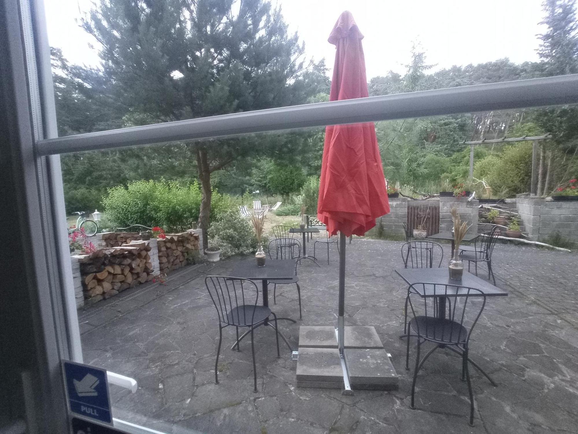Dworek Bursztynowe Piaski Bed & Breakfast *