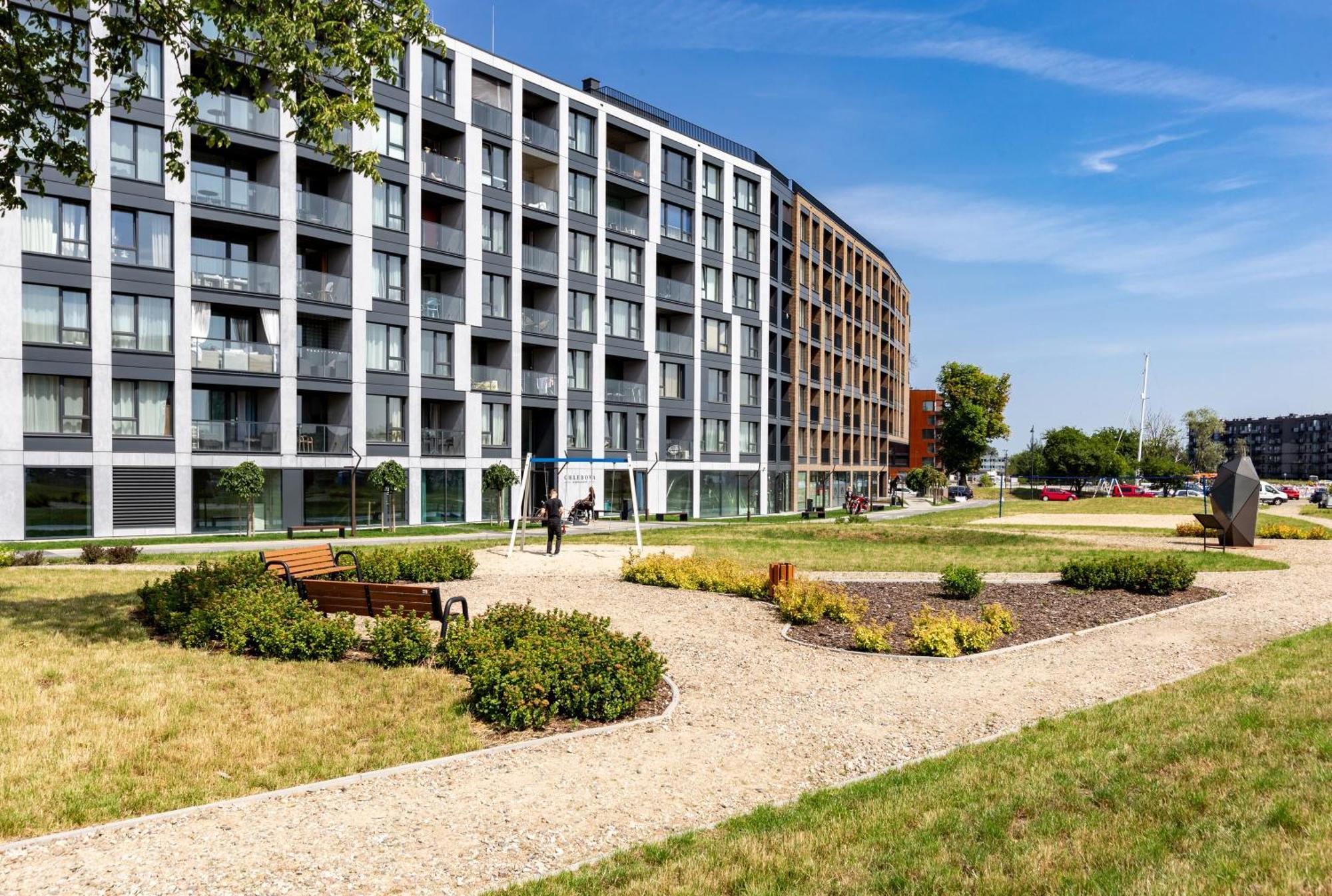 Chlebova - Riverside View Terrace, Free Parking, Gym & Kidsplay By Downtown