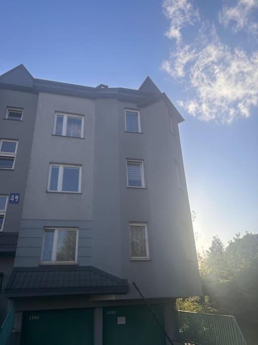 Przestronny *