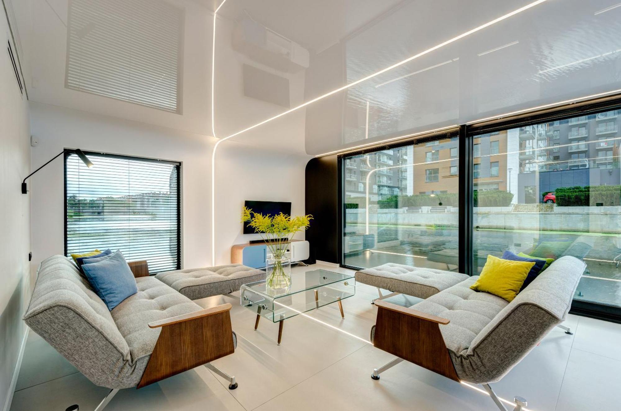 Dom Na Wodzie - Flohotel Apartment