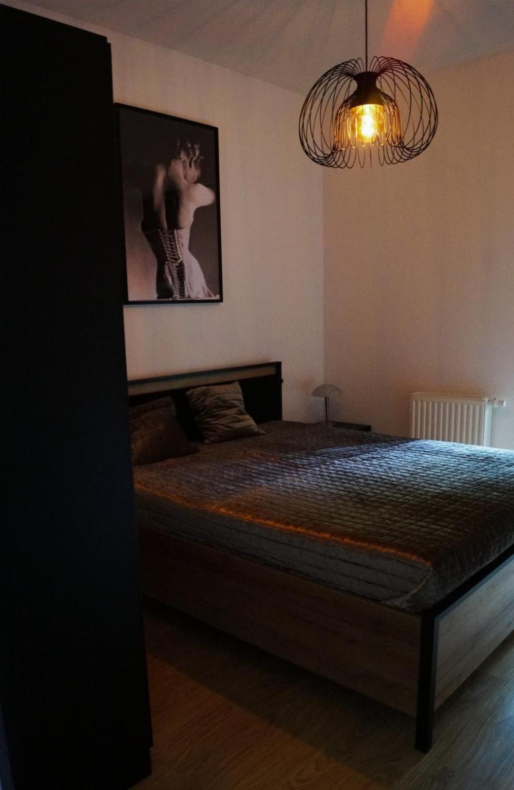 Nadmorski Dwor 9 *