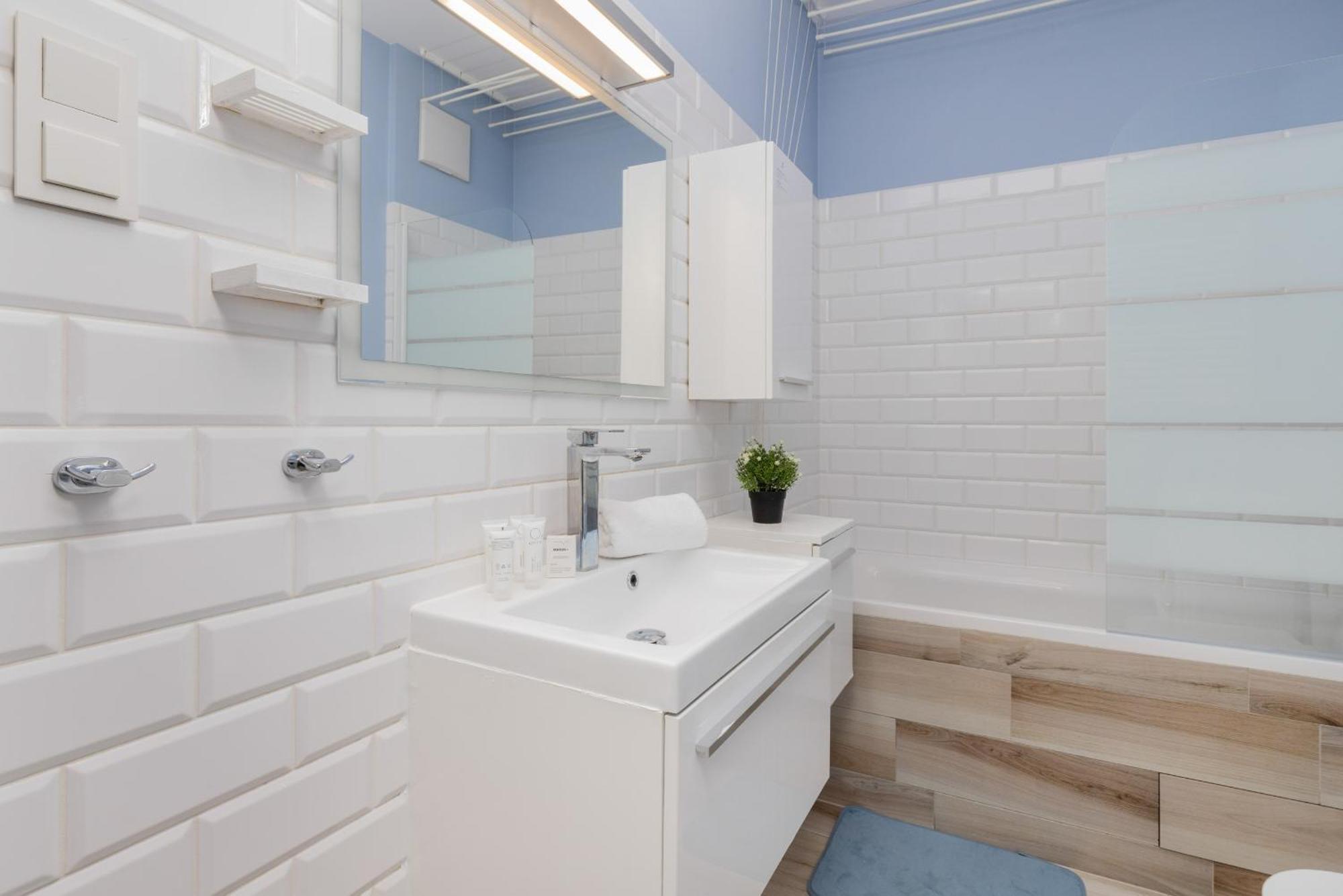Apartment Pastel Lawendowe Wzgorze With Balcony And Parking By Renters Gdansk
