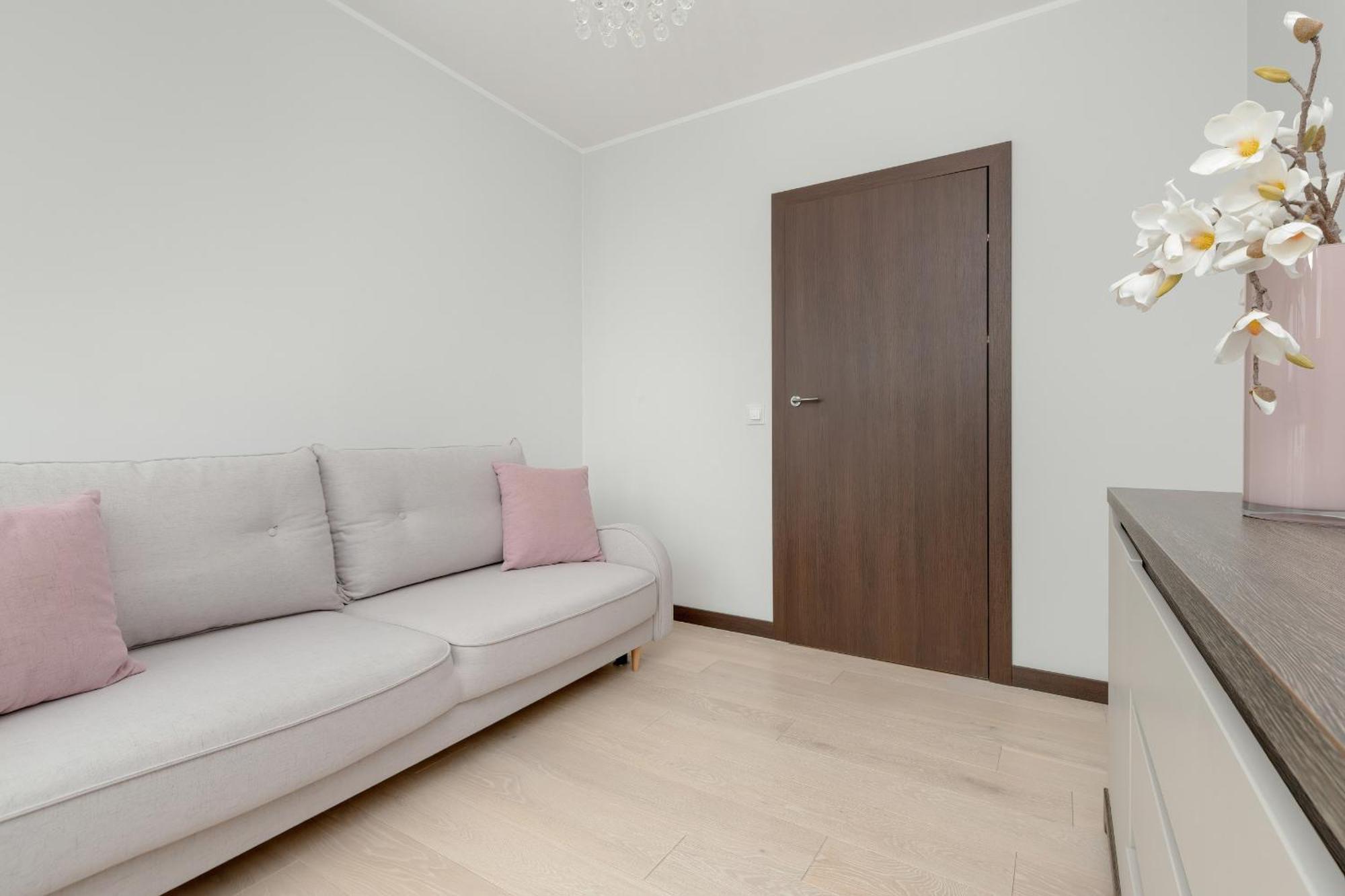 Spacious And Cozy Two Bedrooms By Rent Like Huoneisto *