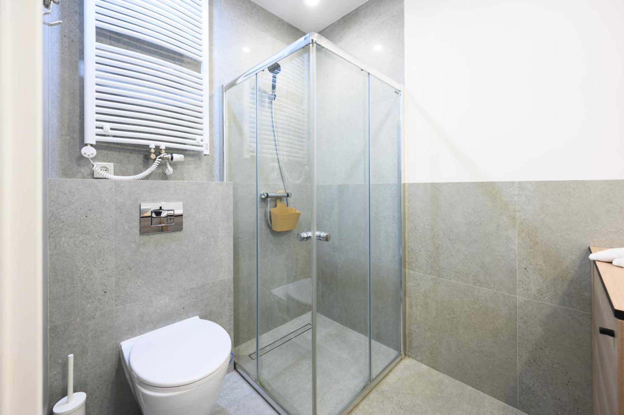 Obroncow Wybrzeza 17 By Homeprime Apartment