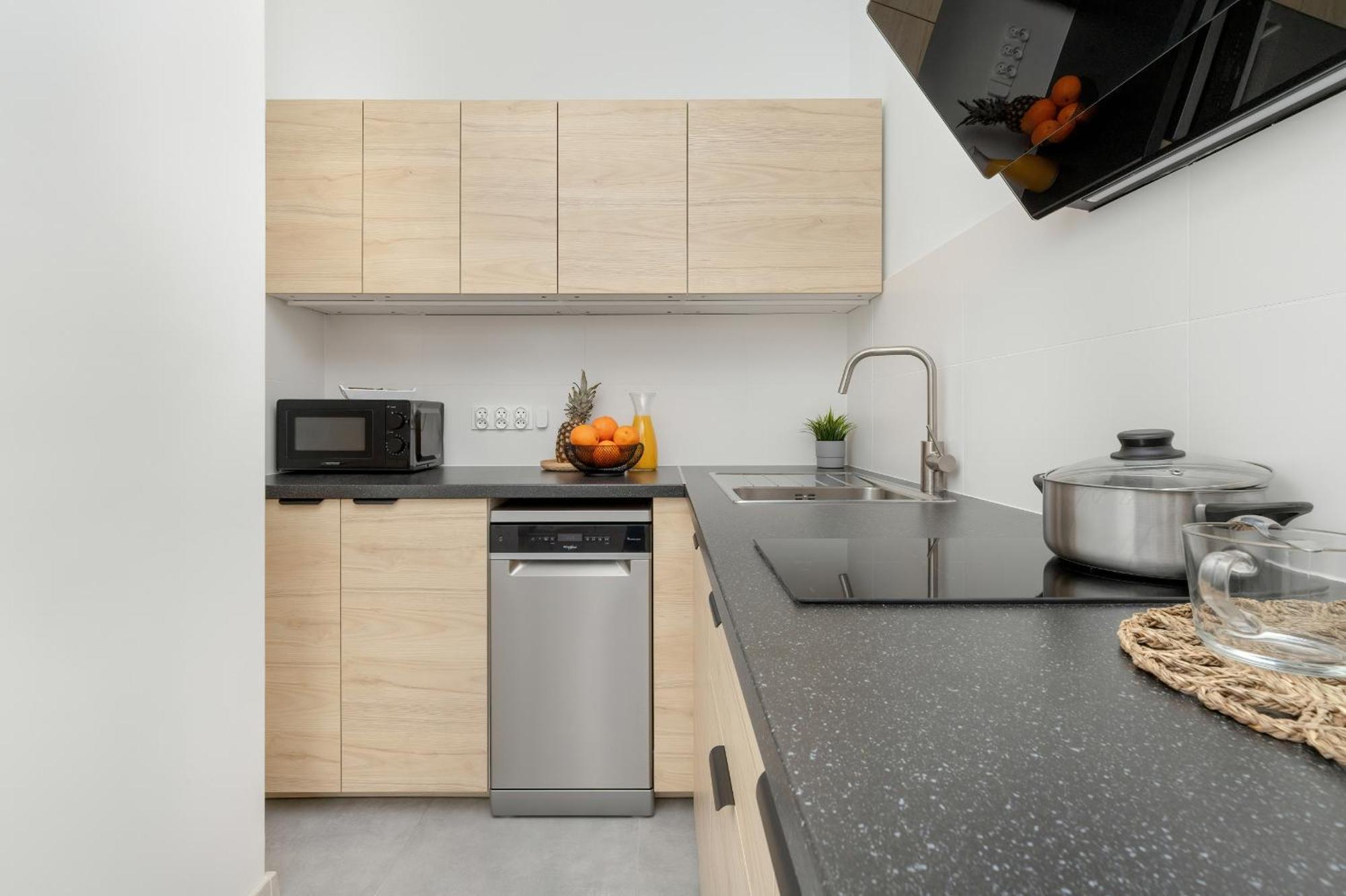 Cosy In Center By Renters Apartment Gdansk