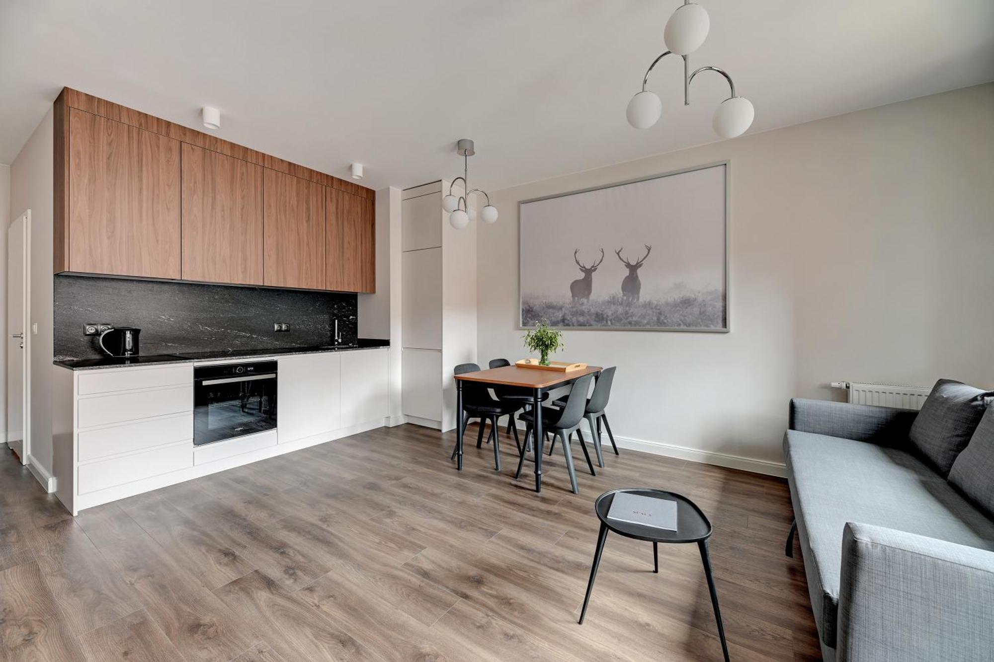 Scala Center Premium With Parking By Lion Apartment