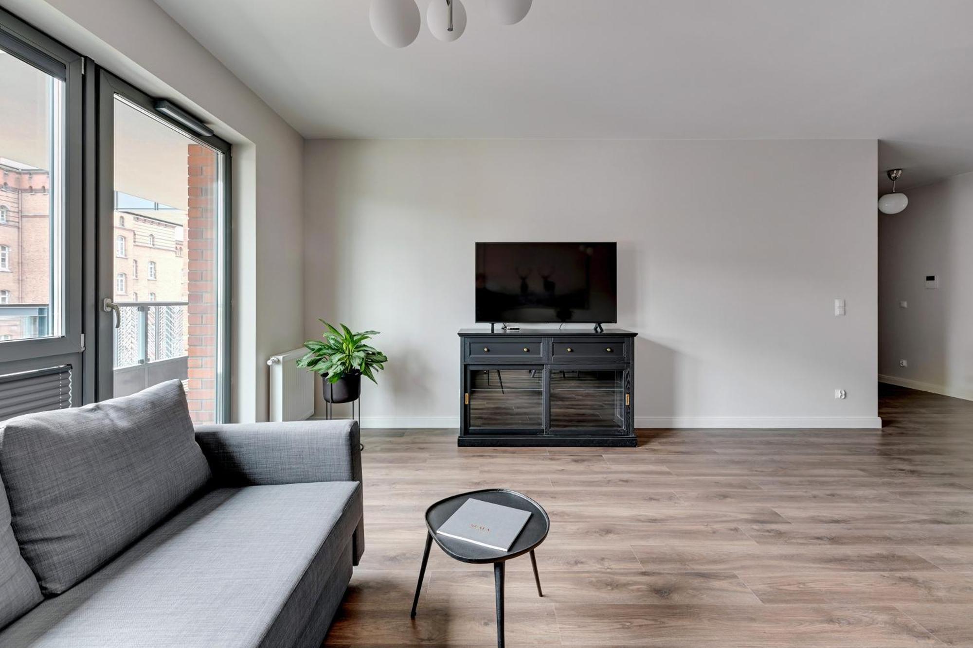 Scala Center Premium With Parking By Lion Apartment *