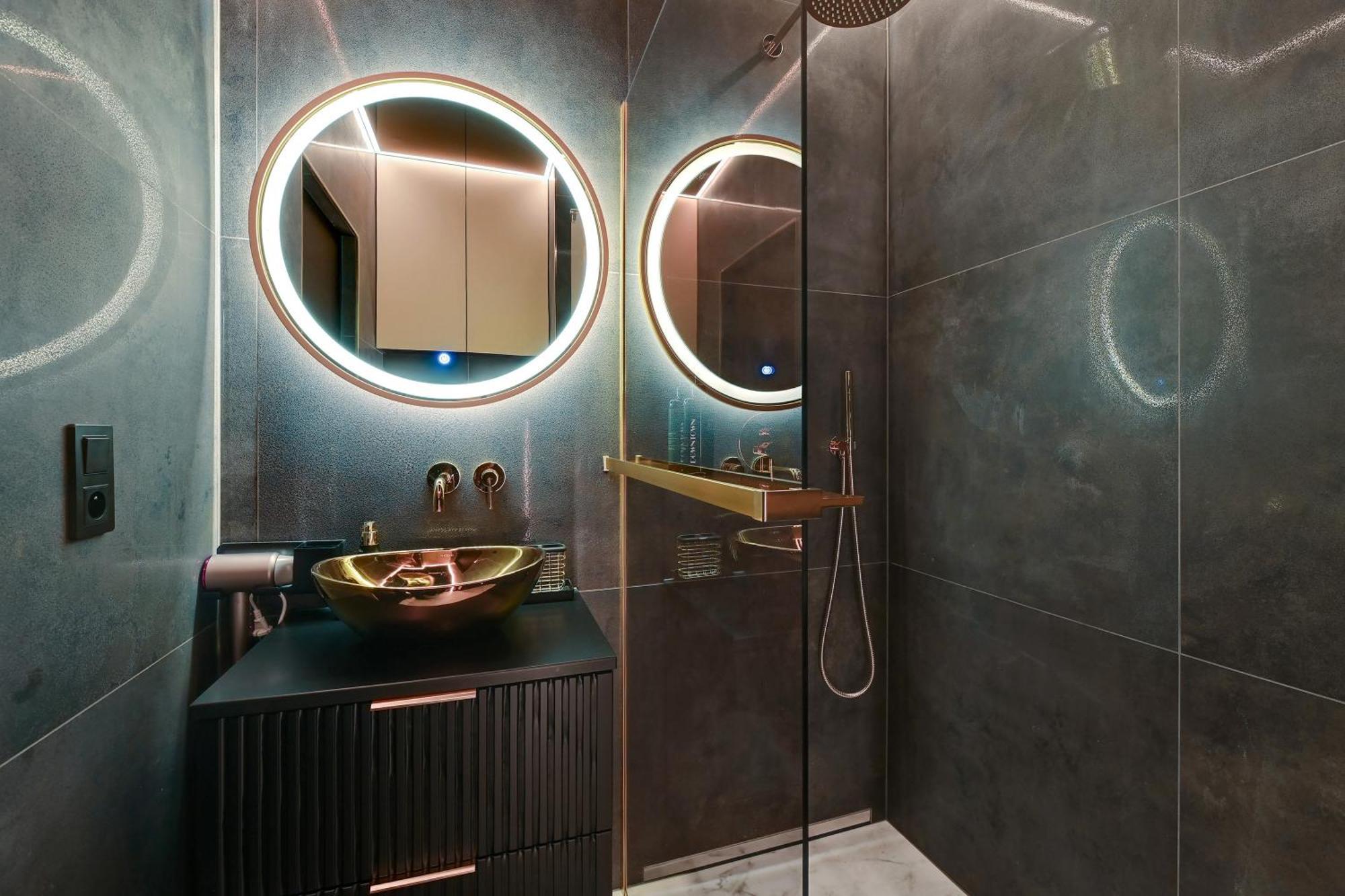 Glamorous Jacuzzi By Downtown Apartment Gdansk