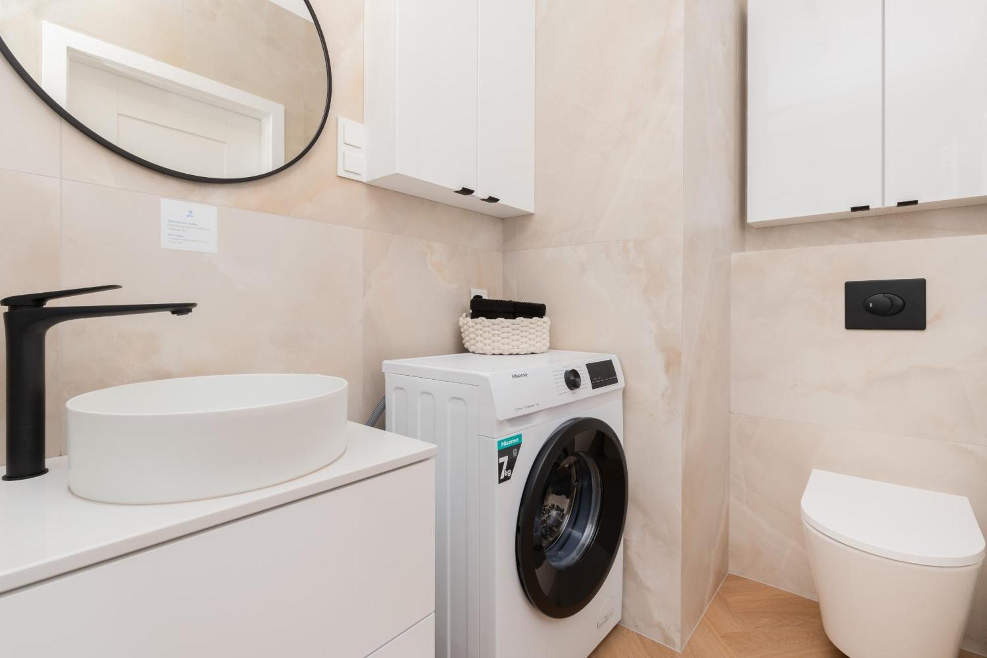 Nowa Letnica Comfortable With Balcony & Parking By Renters Lägenhet *