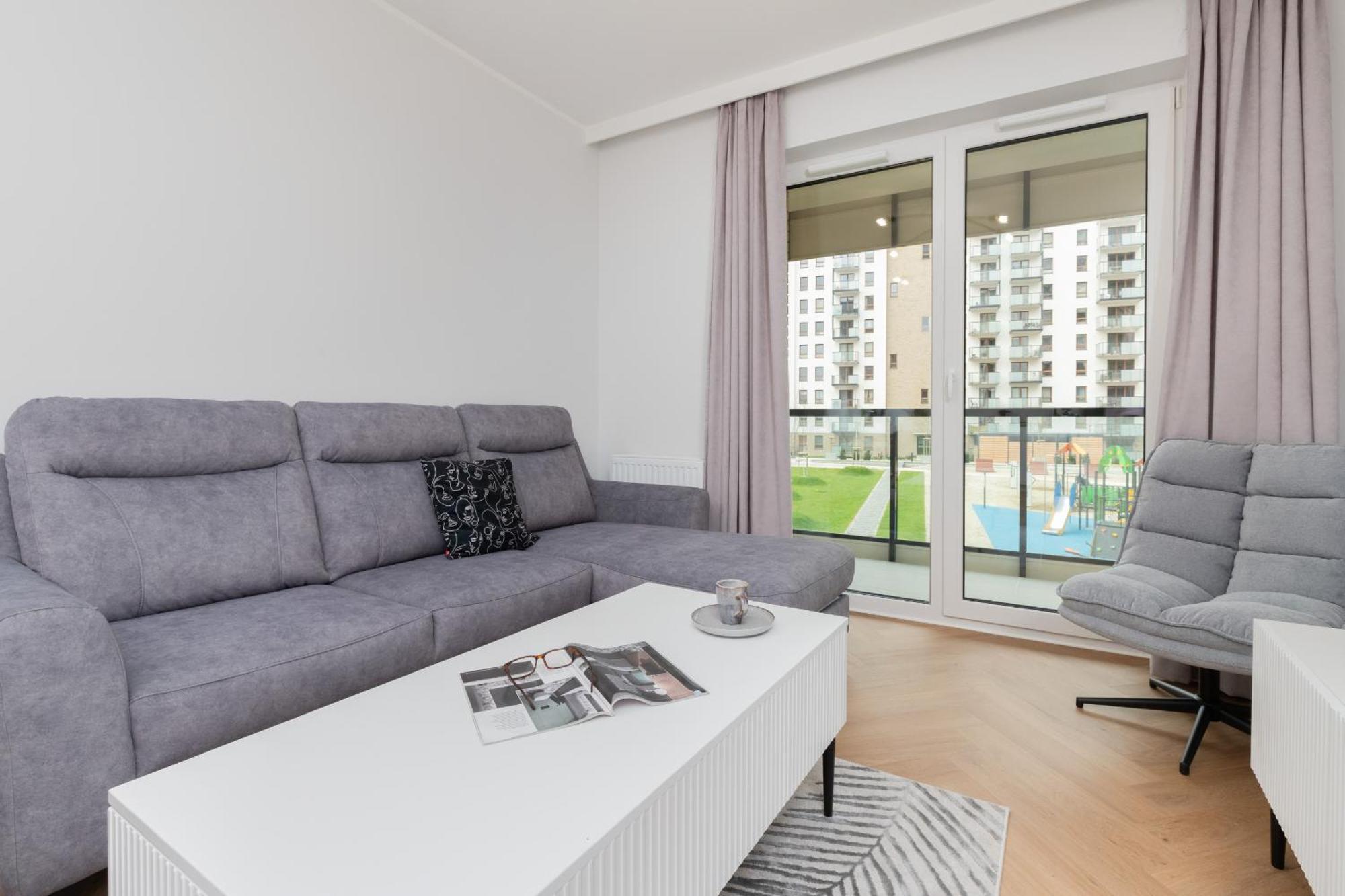 Lägenhet Nowa Letnica Comfortable With Balcony & Parking By Renters Gdańsk