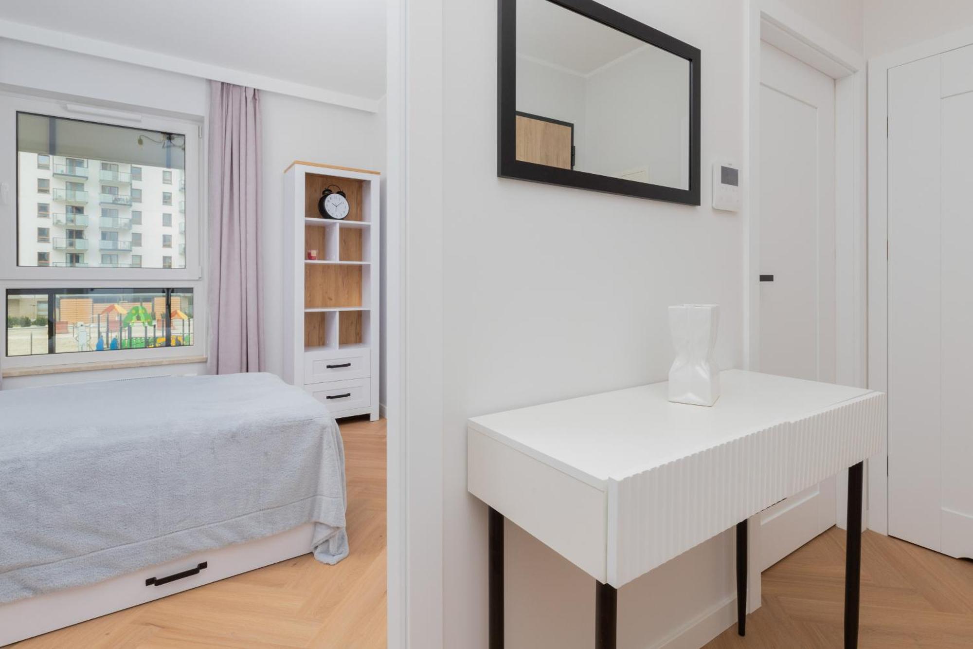Nowa Letnica Comfortable With Balcony & Parking By Renters Gdańsk