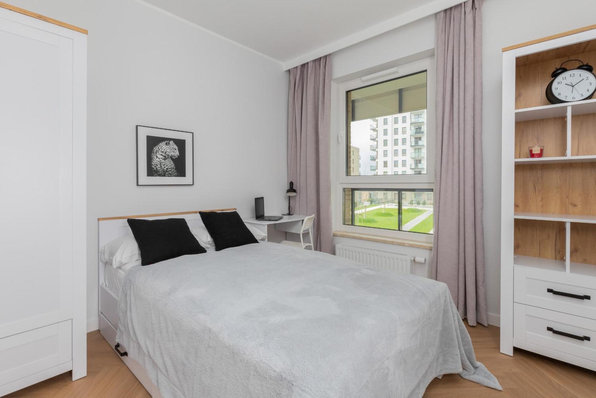 Lägenhet Nowa Letnica Comfortable With Balcony & Parking By Renters