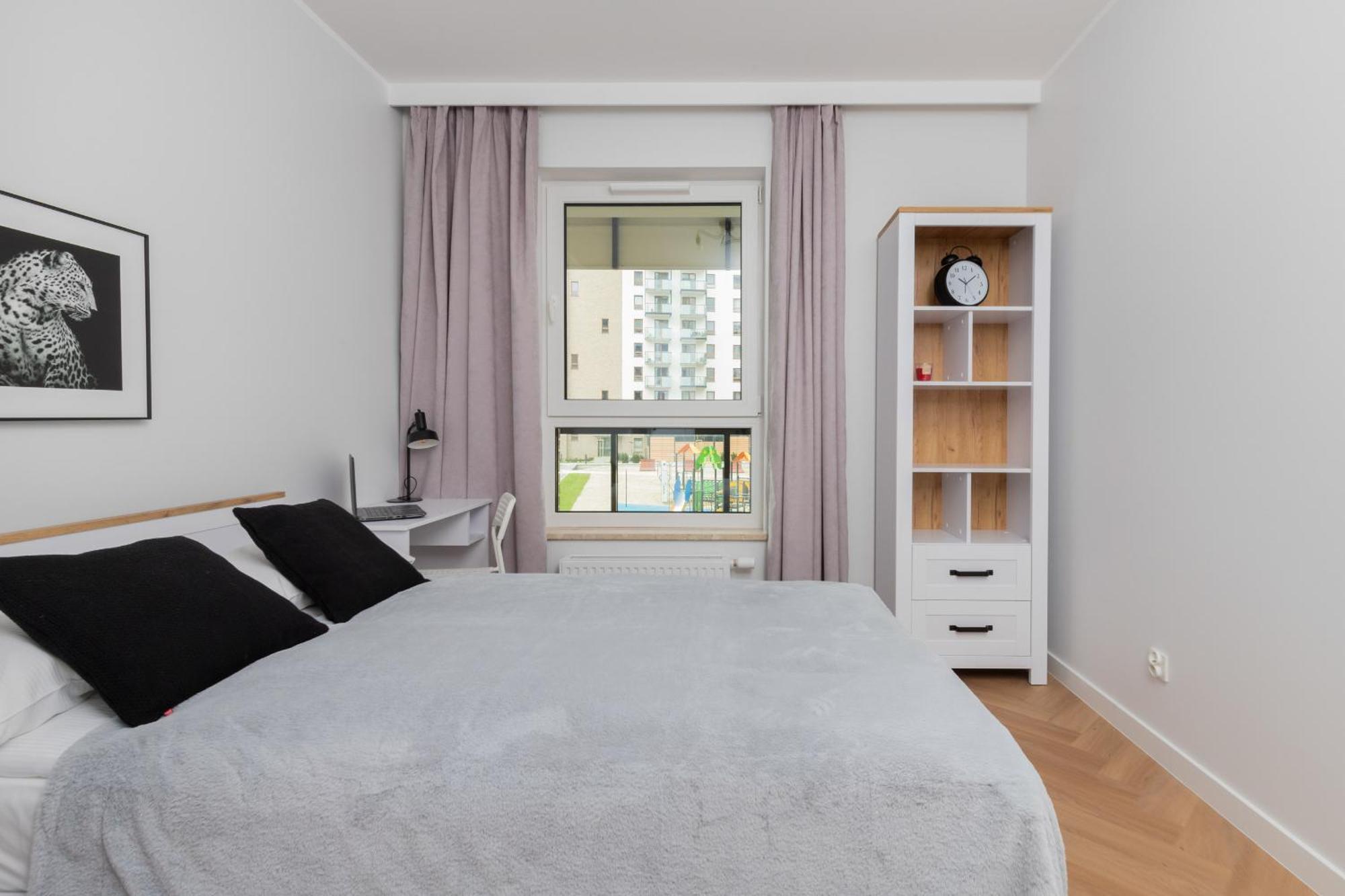Nowa Letnica Comfortable With Balcony & Parking By Renters Lägenhet Gdańsk