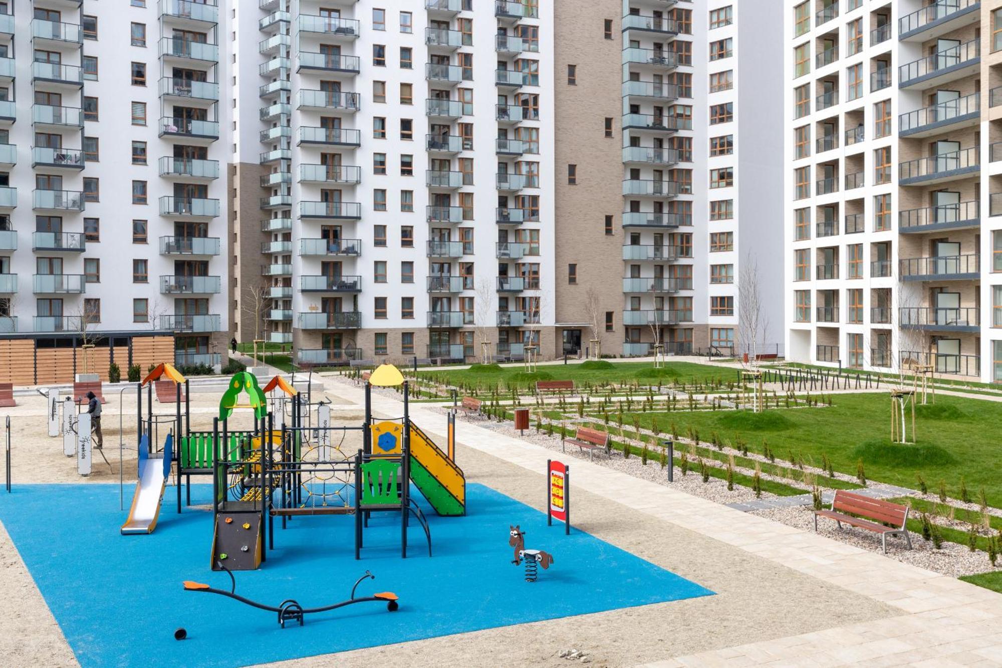 Nowa Letnica Comfortable With Balcony & Parking By Renters