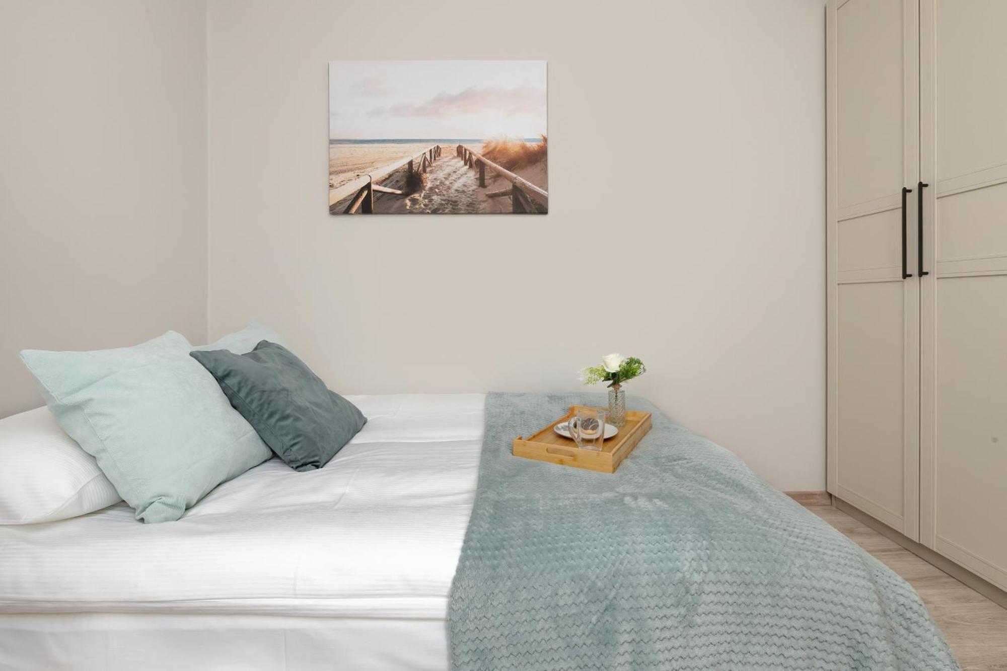 Apartment Cosy With Balcony In By Renters *