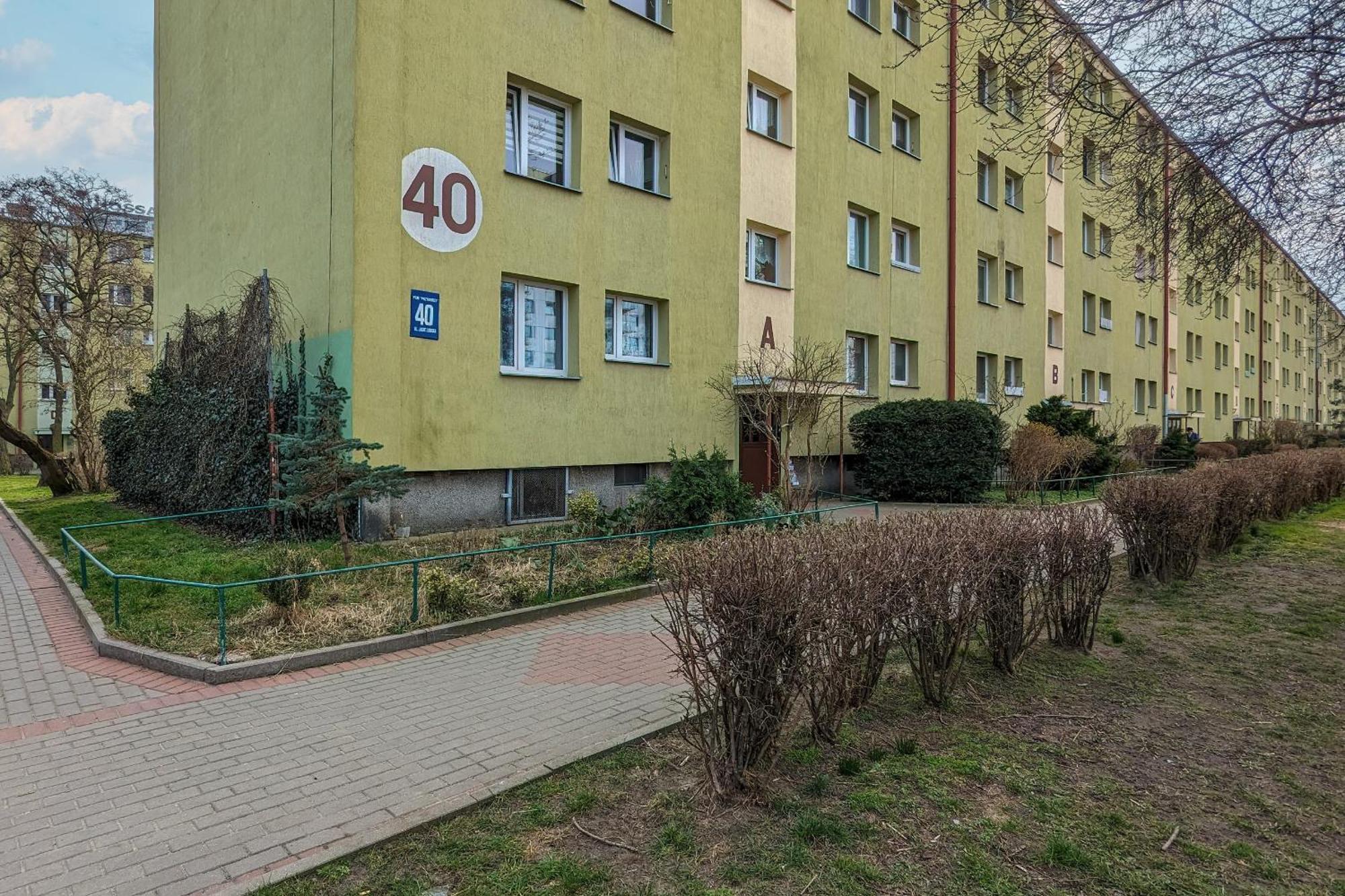 Apartment Cosy With Balcony In By Renters *