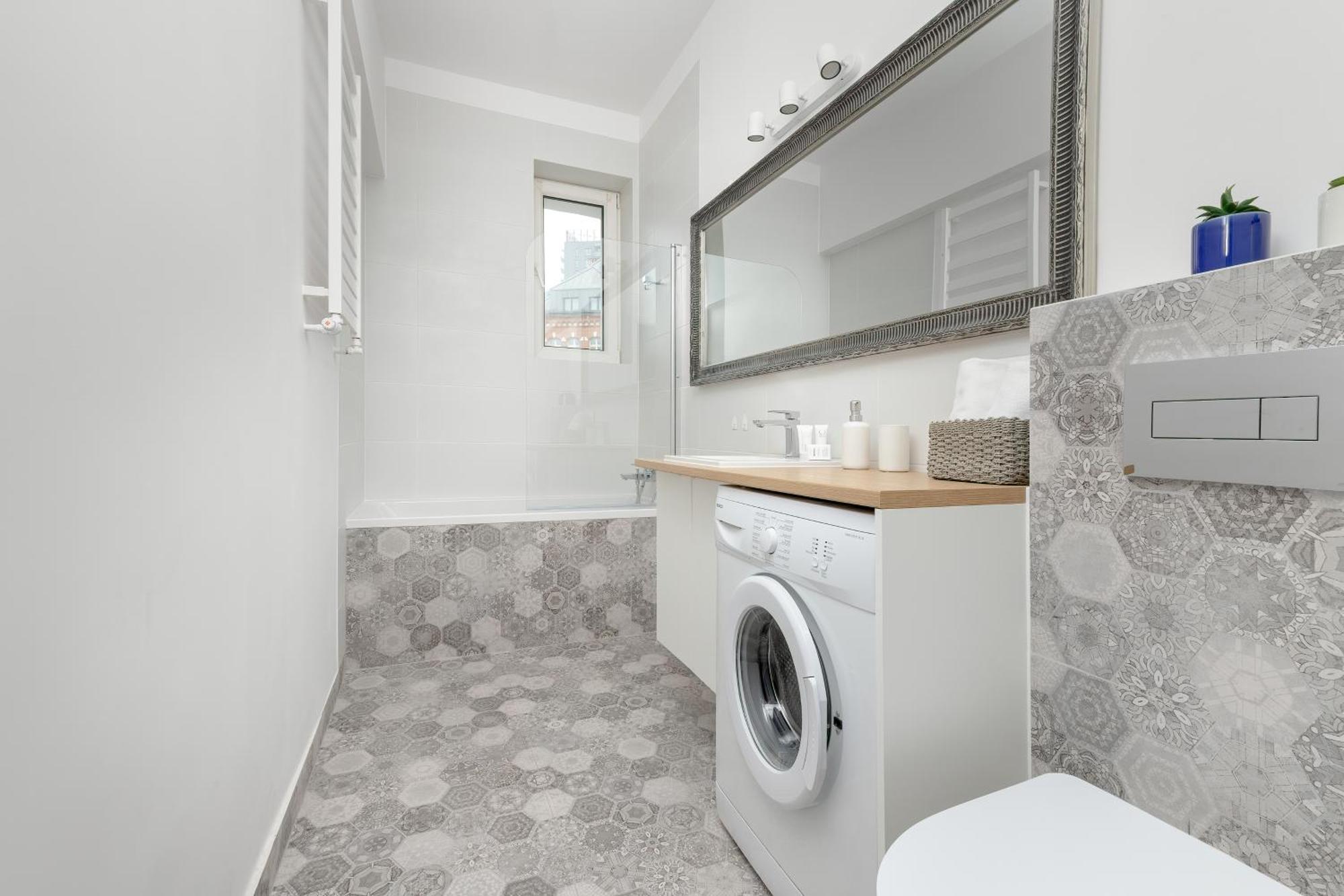 Lagiewniki By Renters Apartment