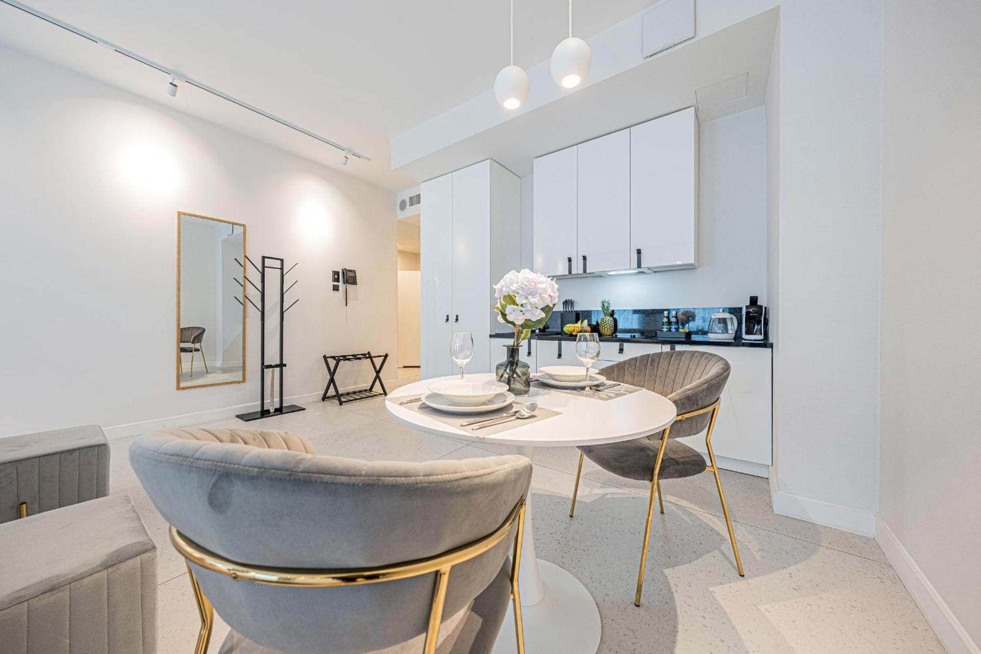Rent Like - Apartament Deo Plaza - Old Town