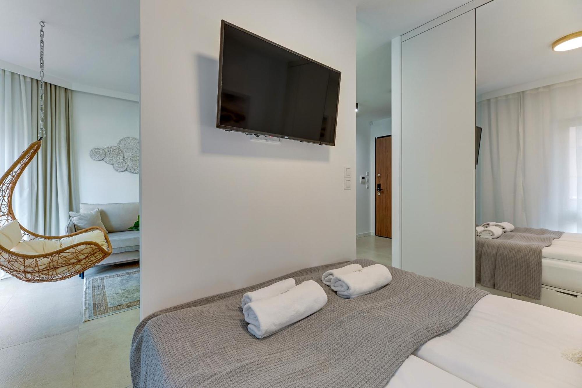 Nadmotlawie Estate - Riverside, Gym & Sauna By Downtown Apartment Gdansk
