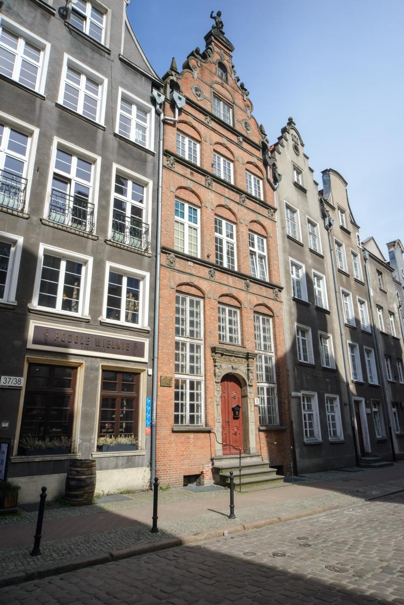 Maya's Flats & 64 - 3 On Chlebnicka Street Old Town Gdansk
