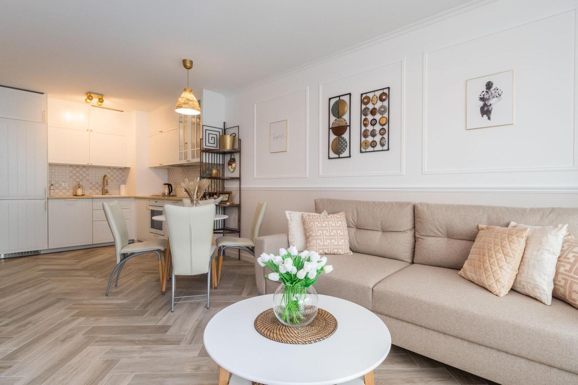 Apartment Golden Azzure By Grand *