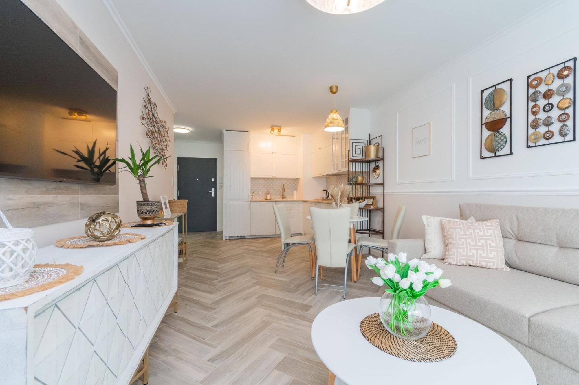 Apartment Golden Azzure By Grand Danzig