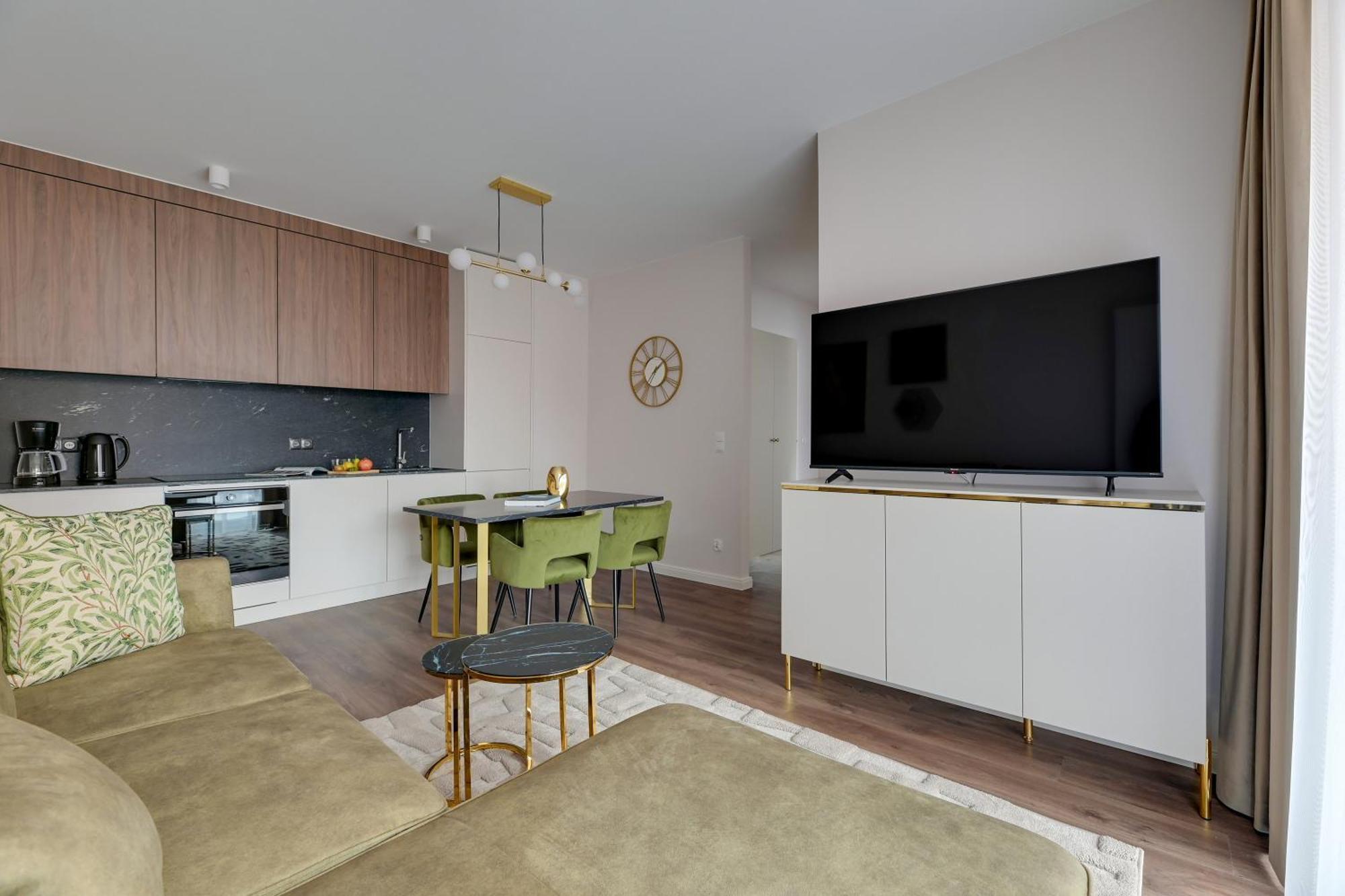 Scala Center Premium With Parking By Lion Apartment *