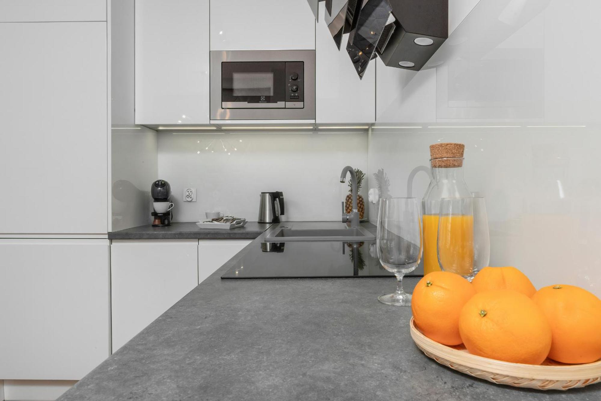 Apartment In Center With Balcony, Parking And Air Conditioning By Renters Danzig