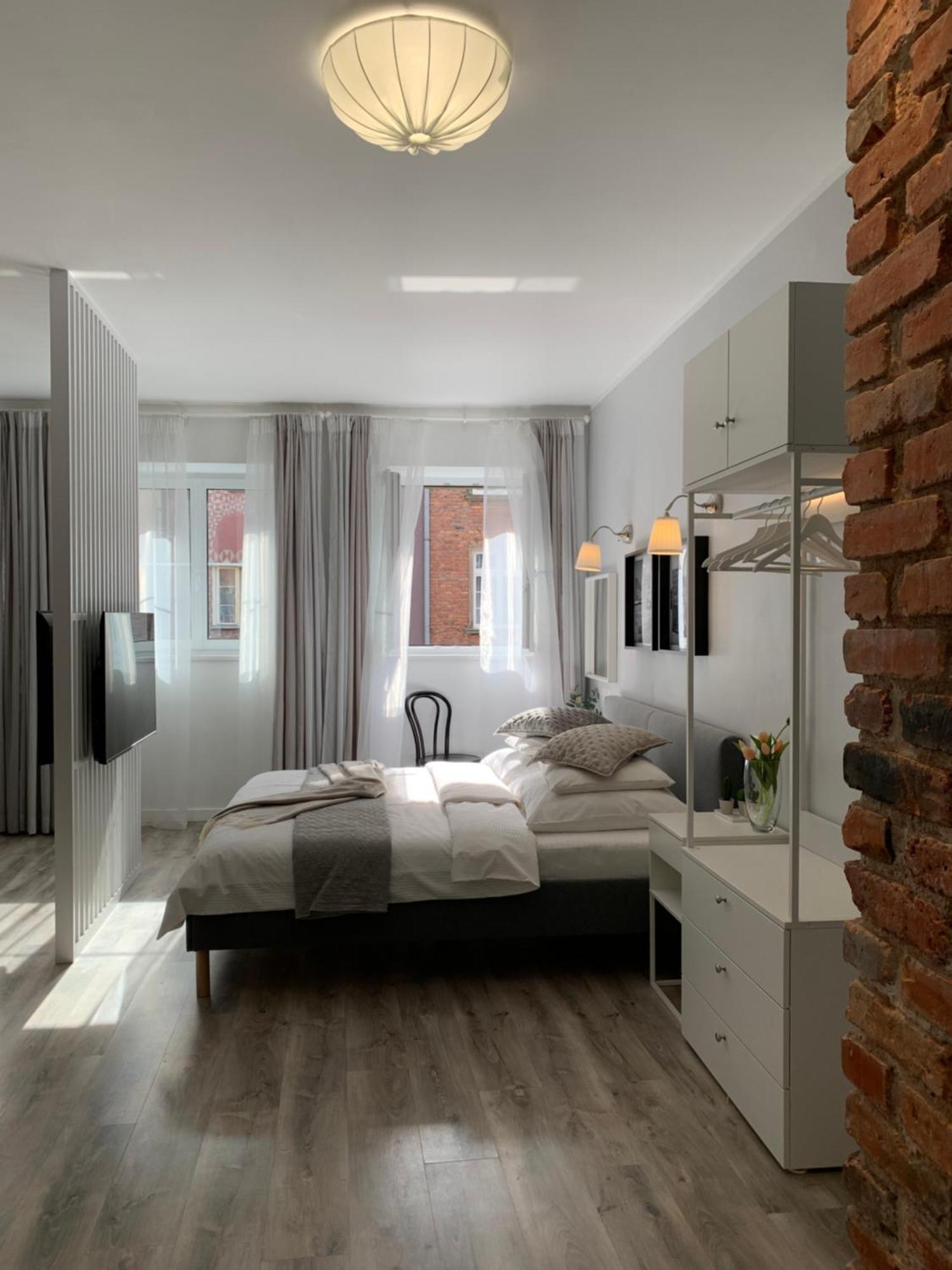 Mirella Old Town Apartment *