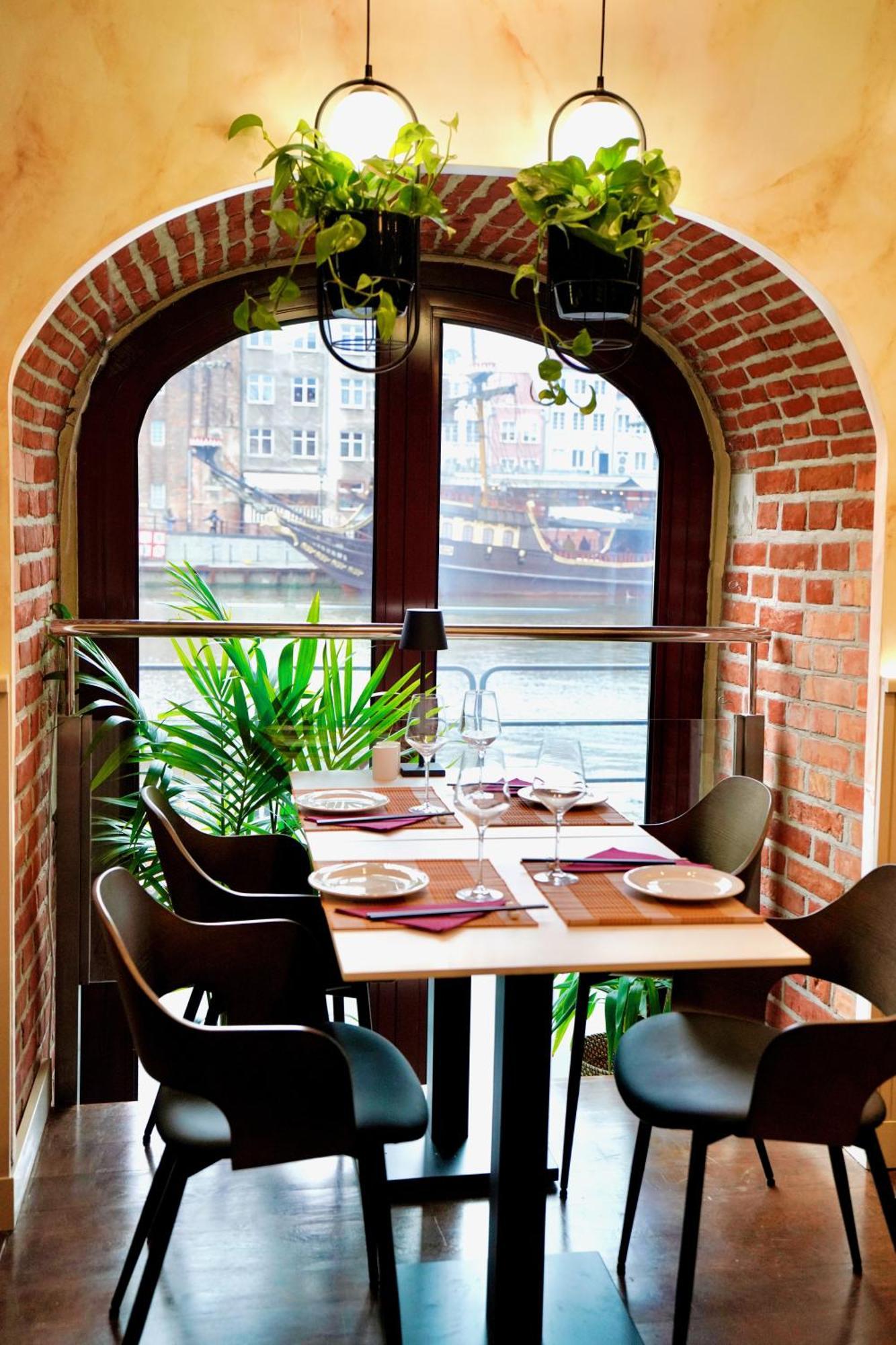 Jess Krolewski Old Town Hotel 3*