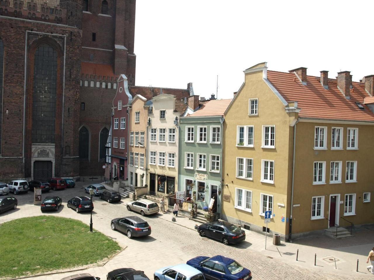 Grand-Tourist Center Point Apartments