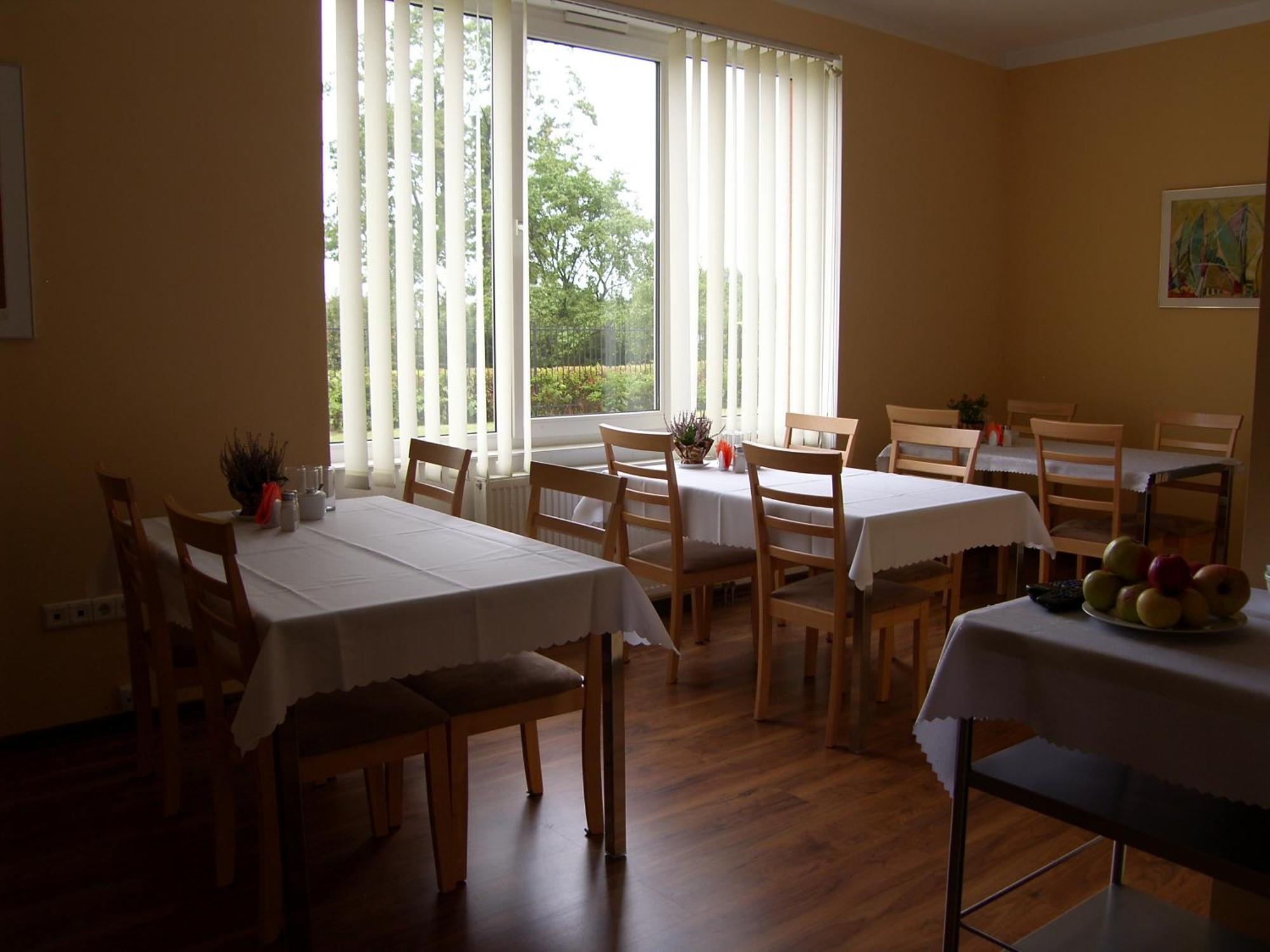 Homestay Noclegi Apro *