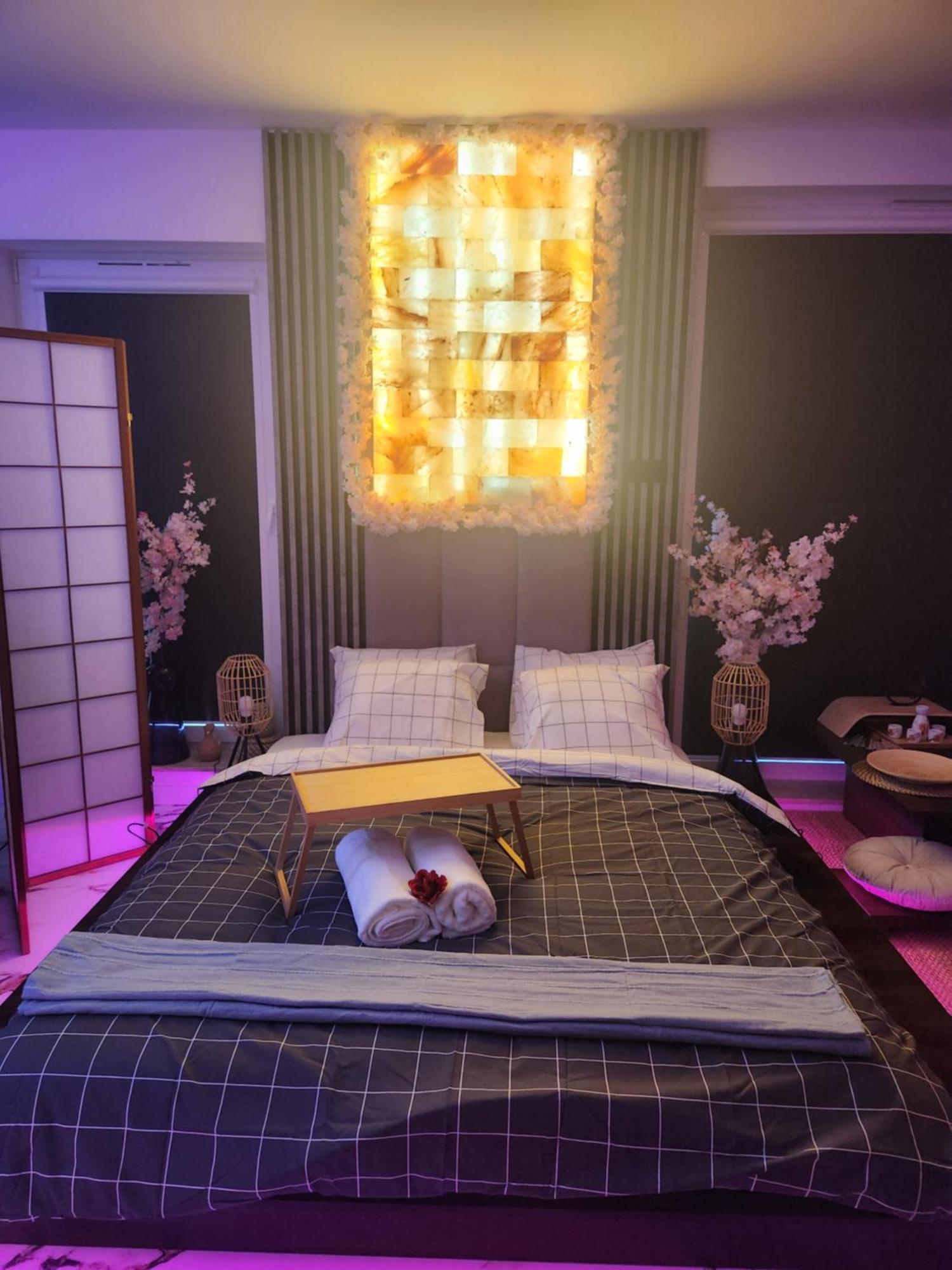 Chmielna Prestige With Luxury Jacuzzi And Sauna! Selected Also Feature A Massage Chair And Himalayan Salt With Color Therapy Salt Forest
