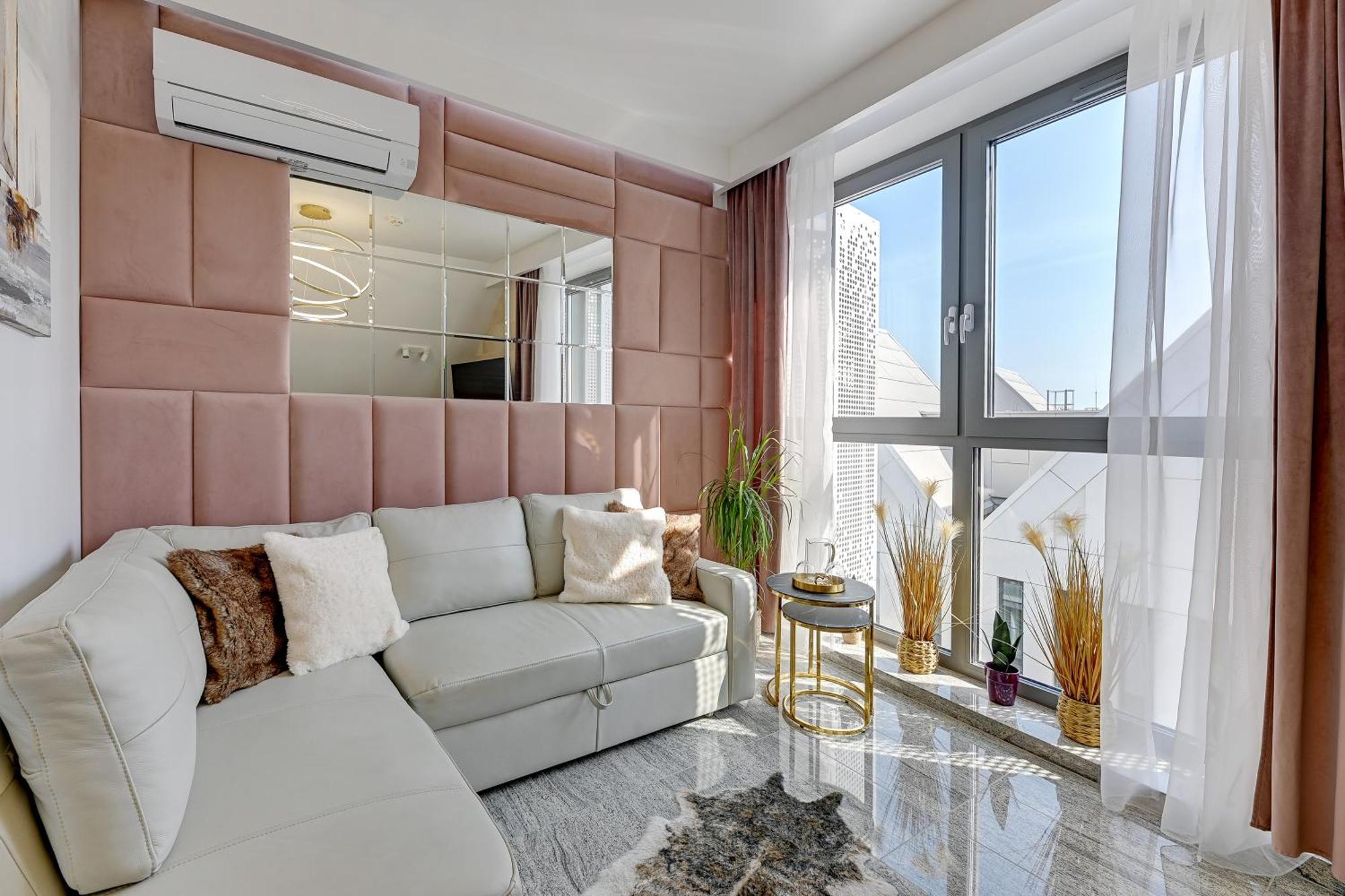 Apartment Granaria Kingdom & Happiness Premium By The River - Gratis Prosecco