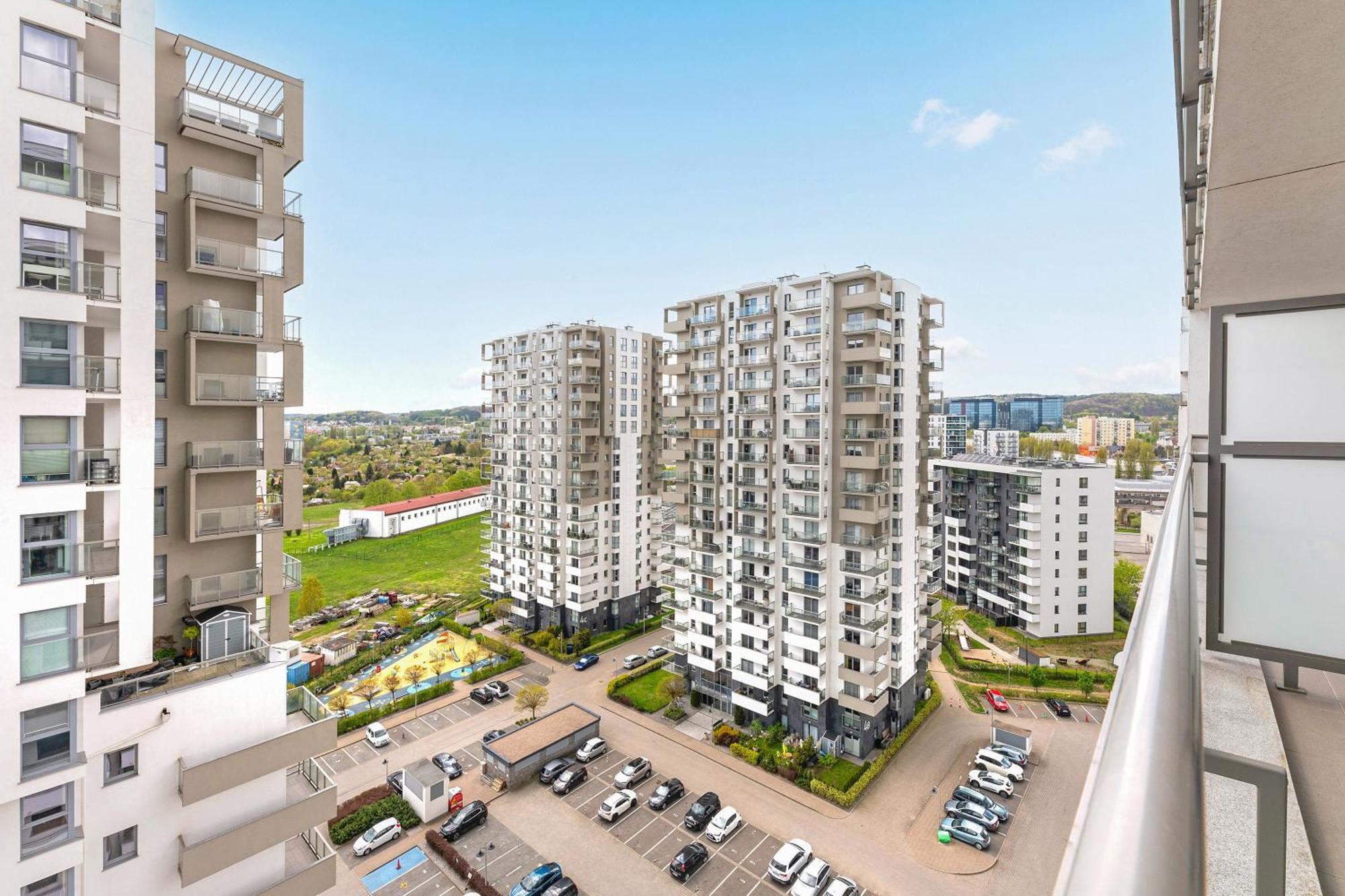 Flatbook - Seaside Albatross Towers Apartment
