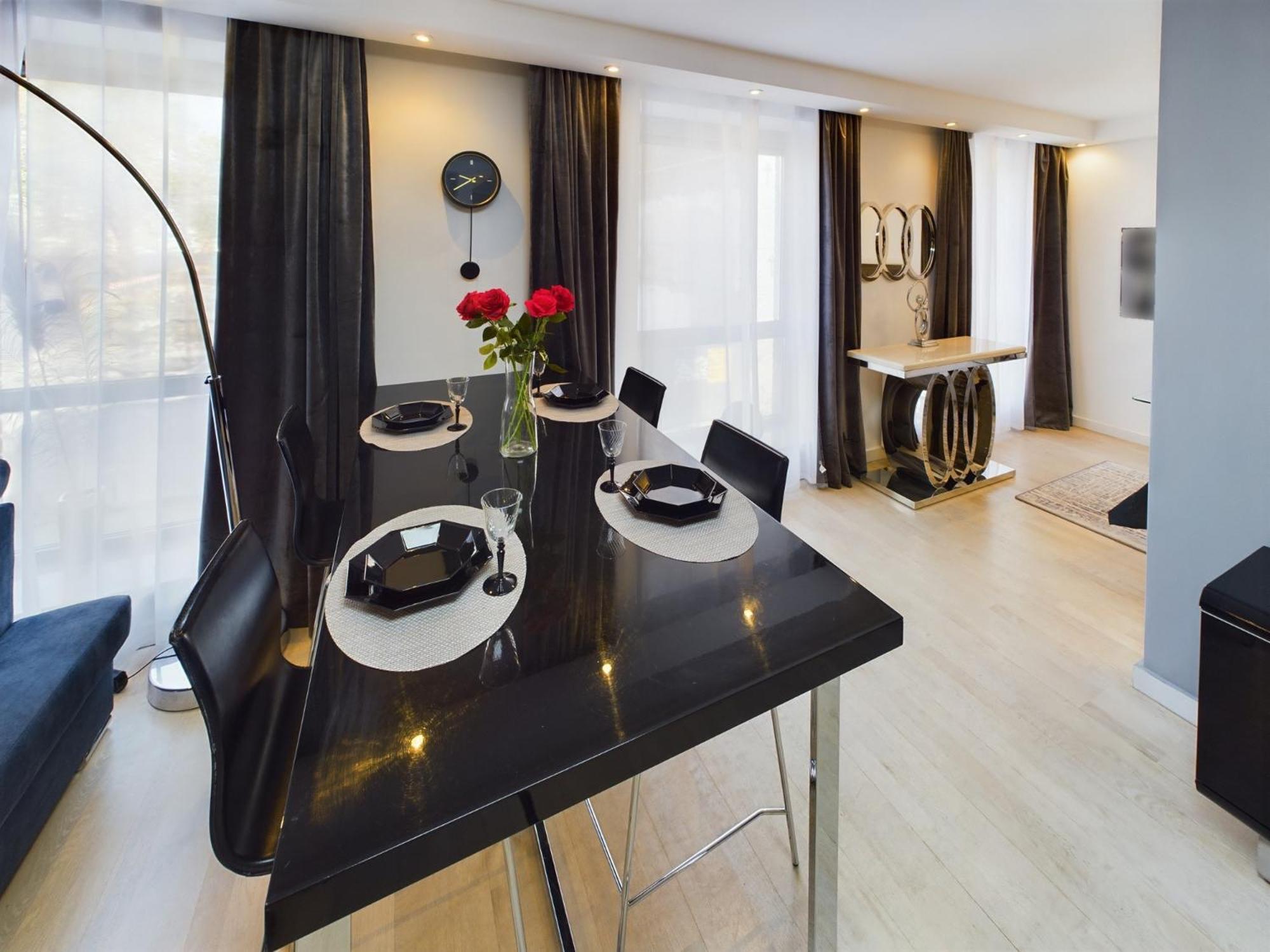 Nowoczesne Z Parkingiem 500 M Od Starego Miasta W Gdansku By Renters Apartment *
