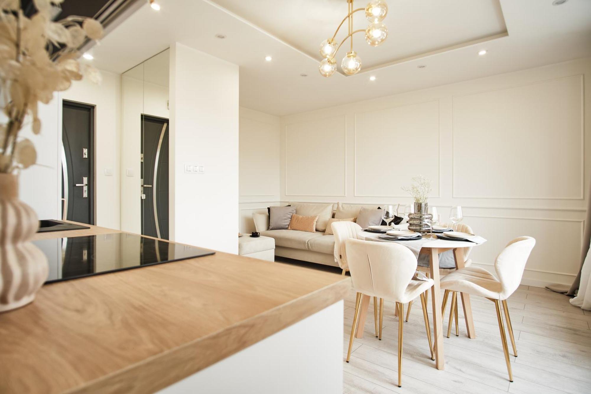 Ivory Angel Home-sea Studio Gdansk
