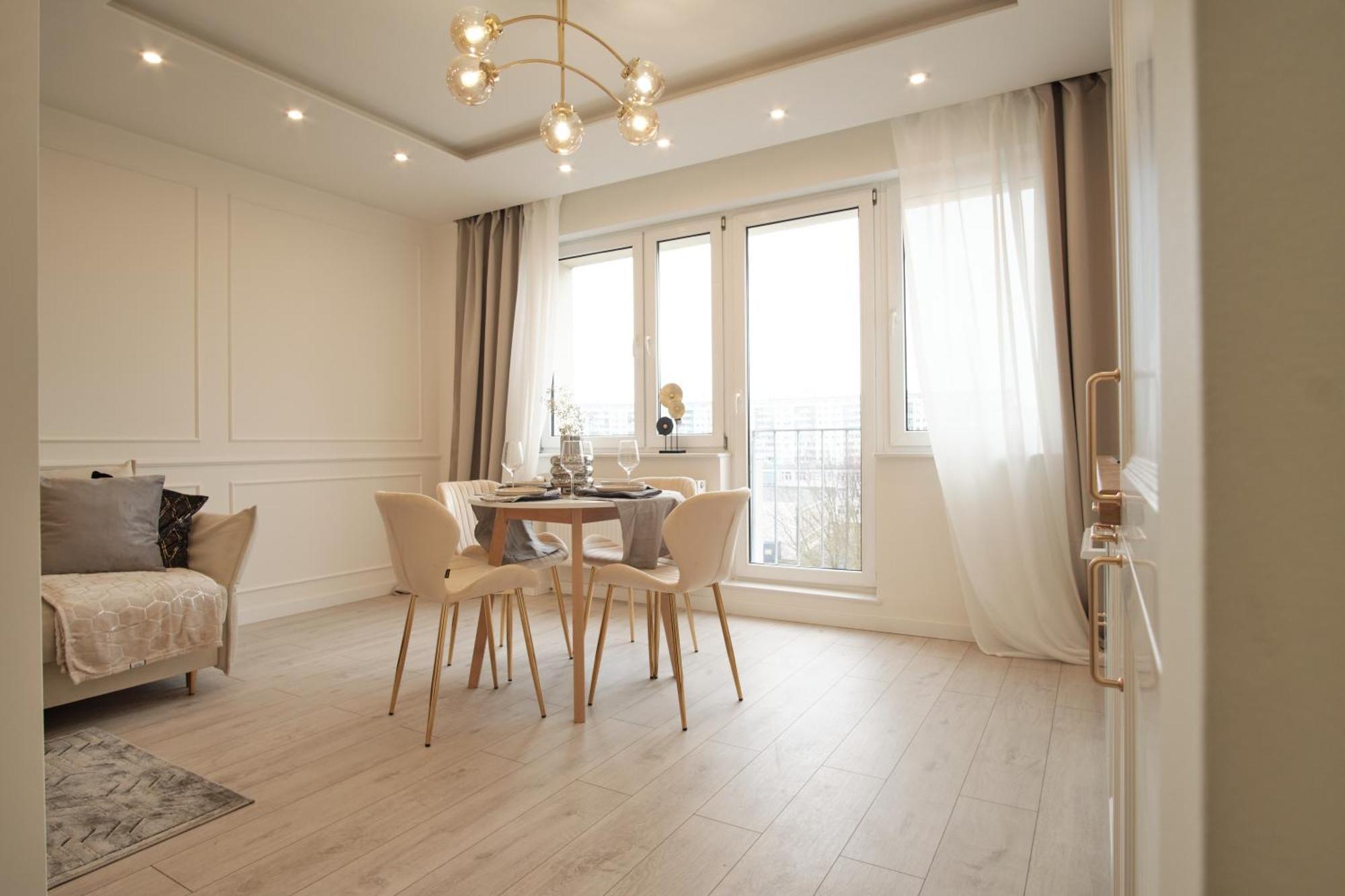 Ivory Angel Home-sea Studio