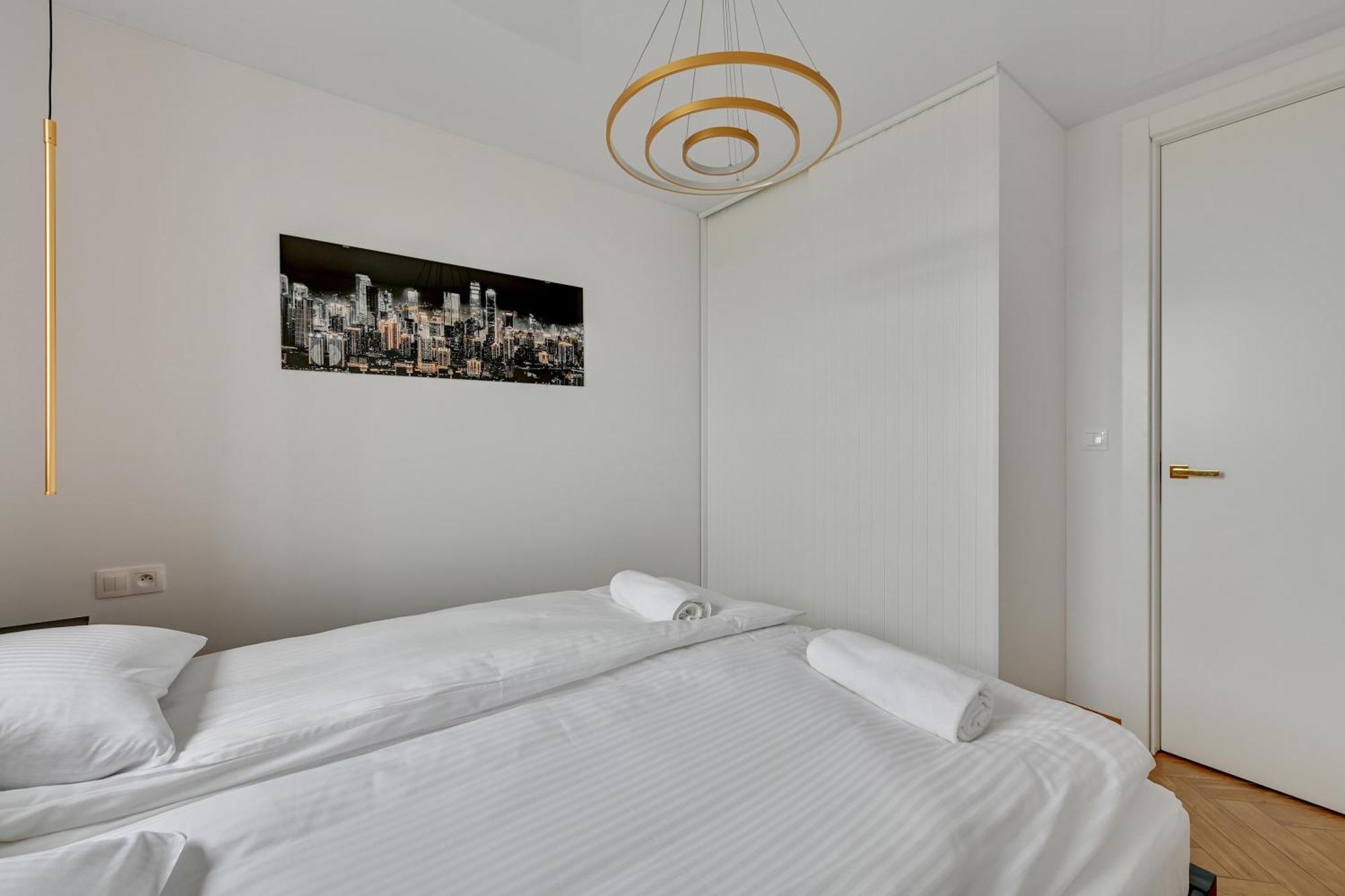 Luxury Voyager - Sea View