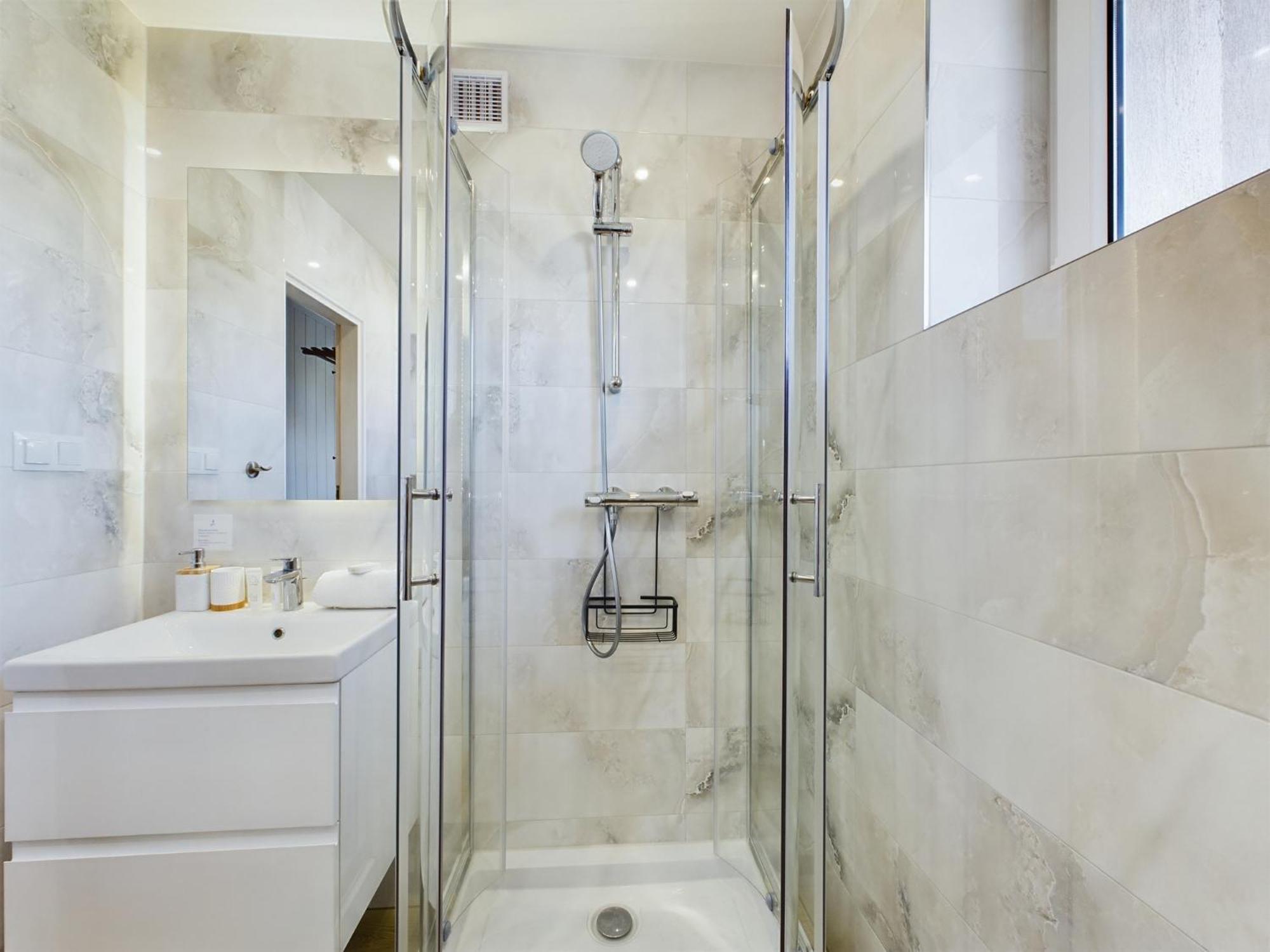 Beautiful For 6 People Located 550 M From The By Renters
