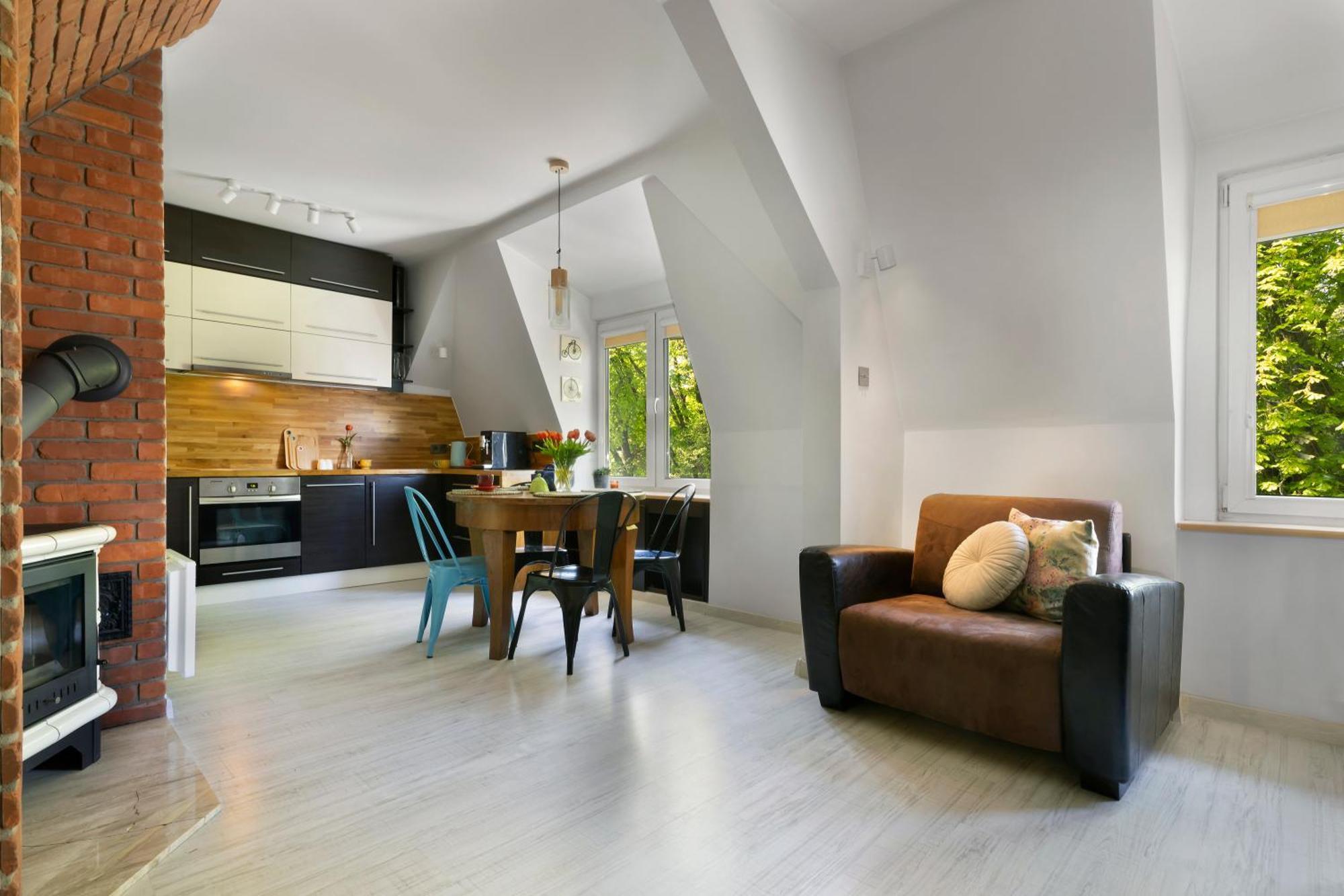 Elite City Center Cosy Attic Apartament