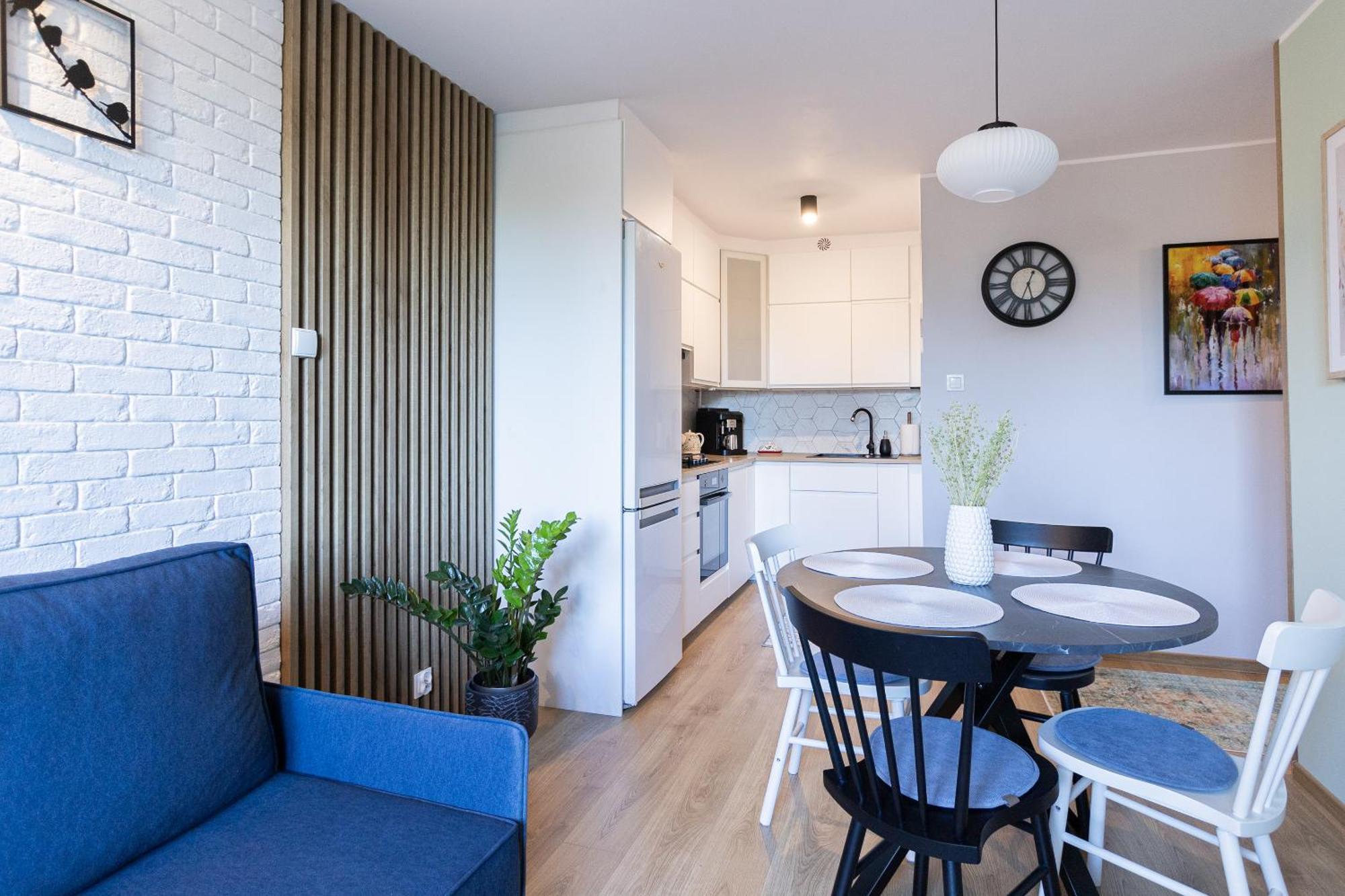 Glow Apartments, Ergo Arena