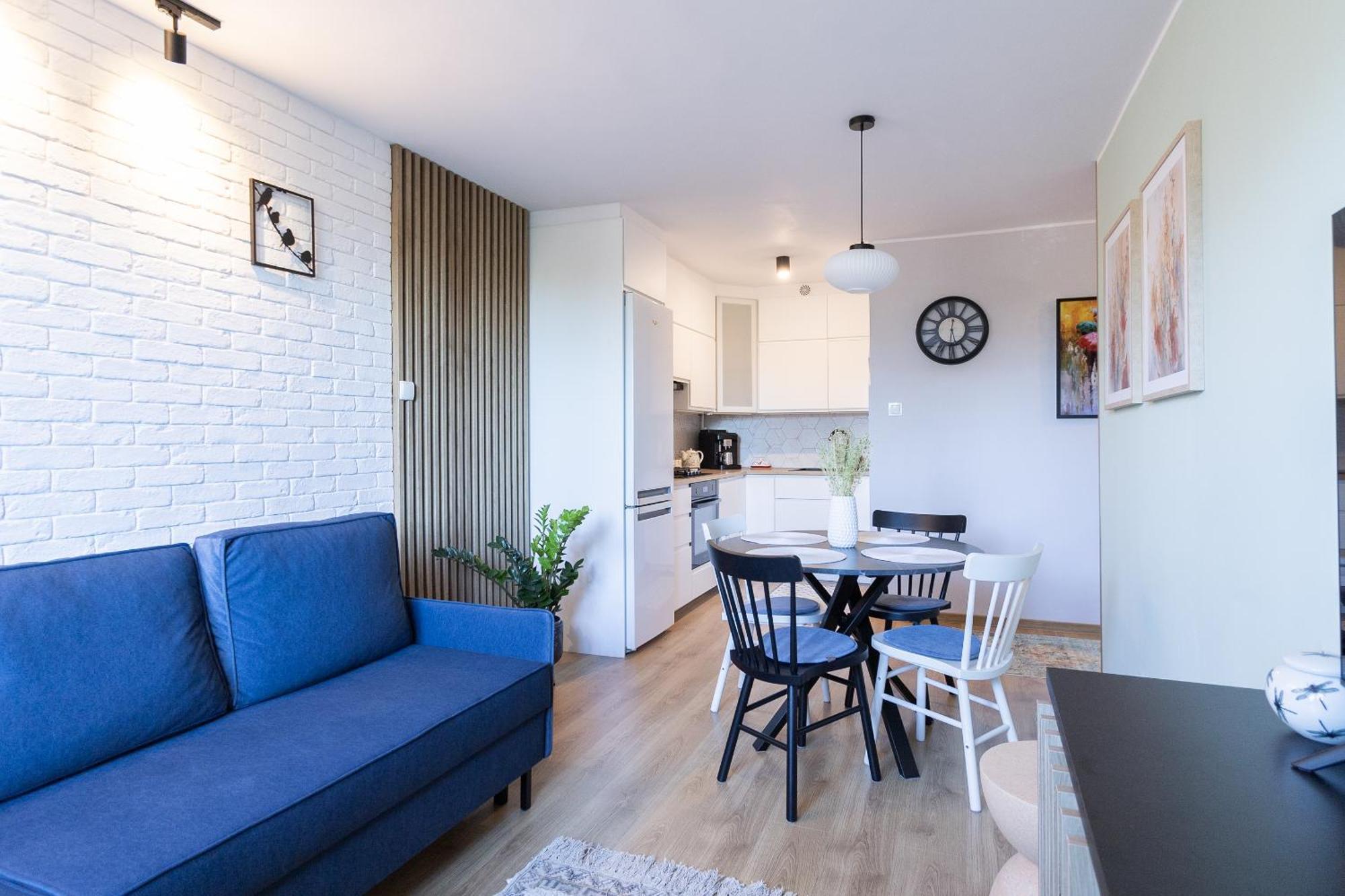 Glow Apartments, Ergo Arena