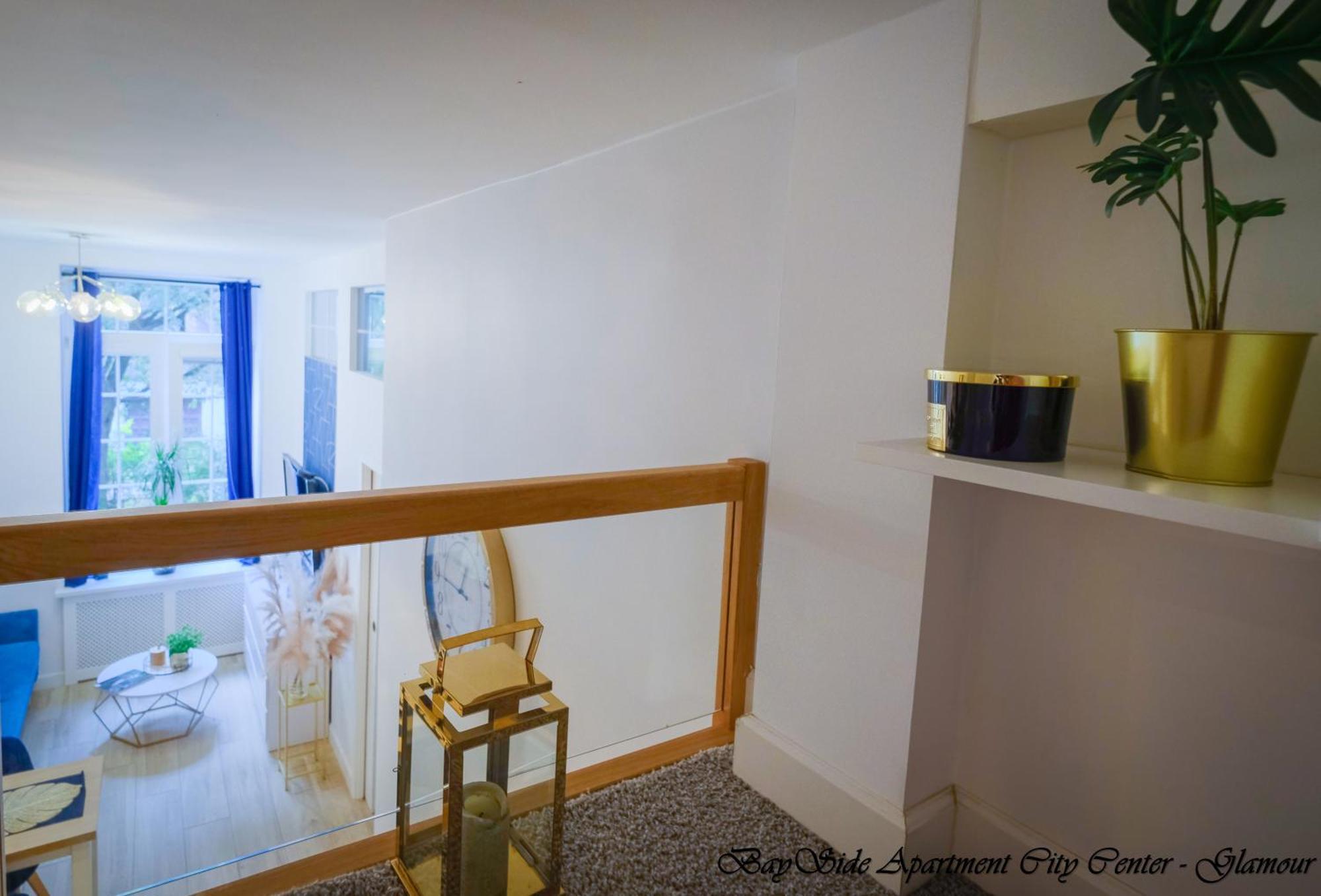 Bayside Center Apartment