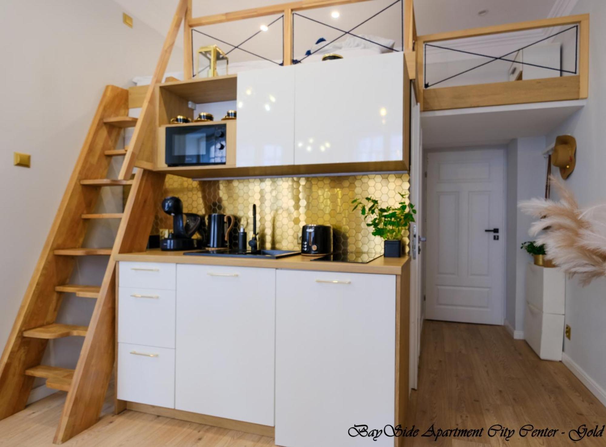 Bayside Center Apartment