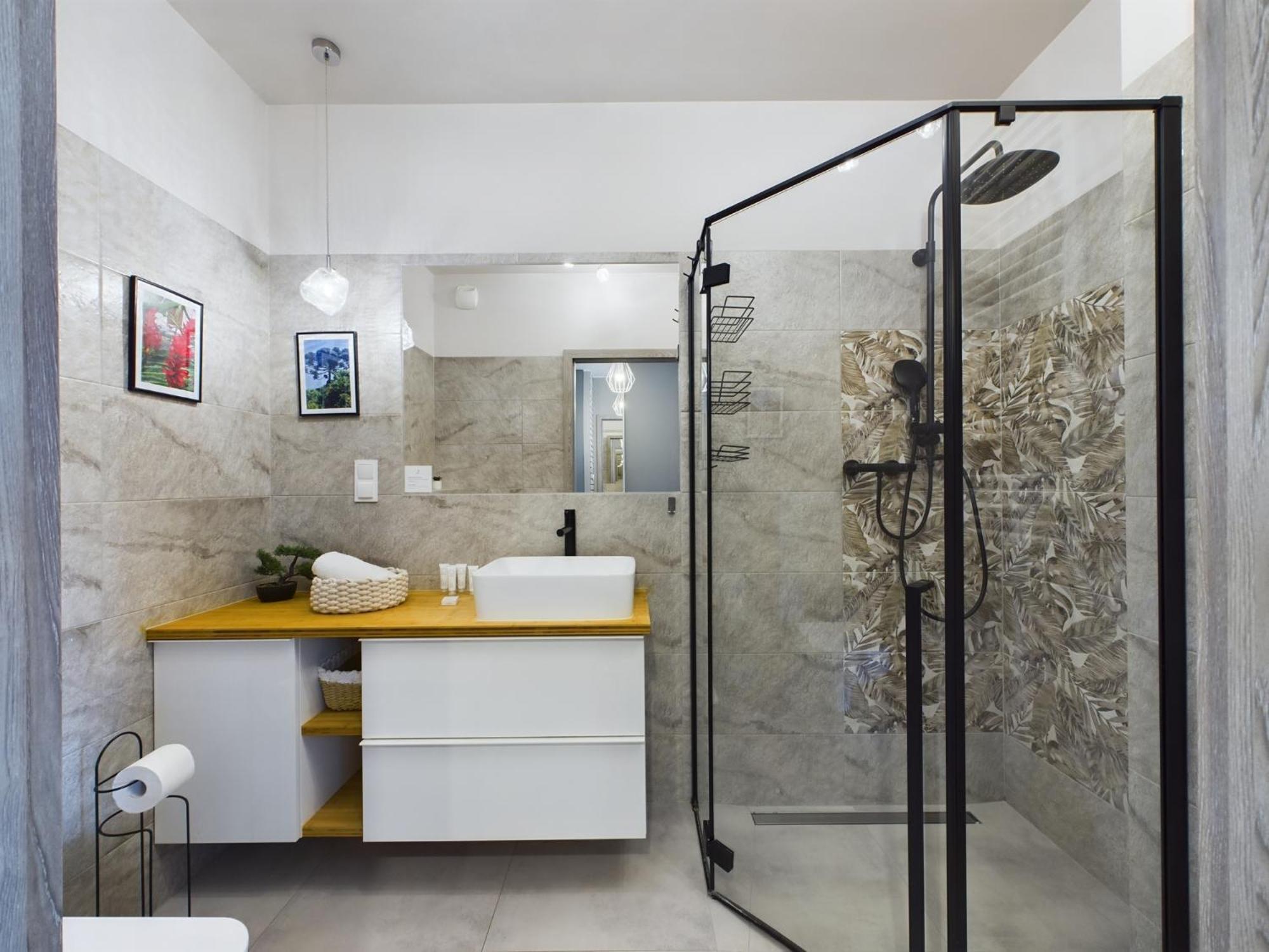 Browar Gdanski One Bedroom With Free Parking By Renters