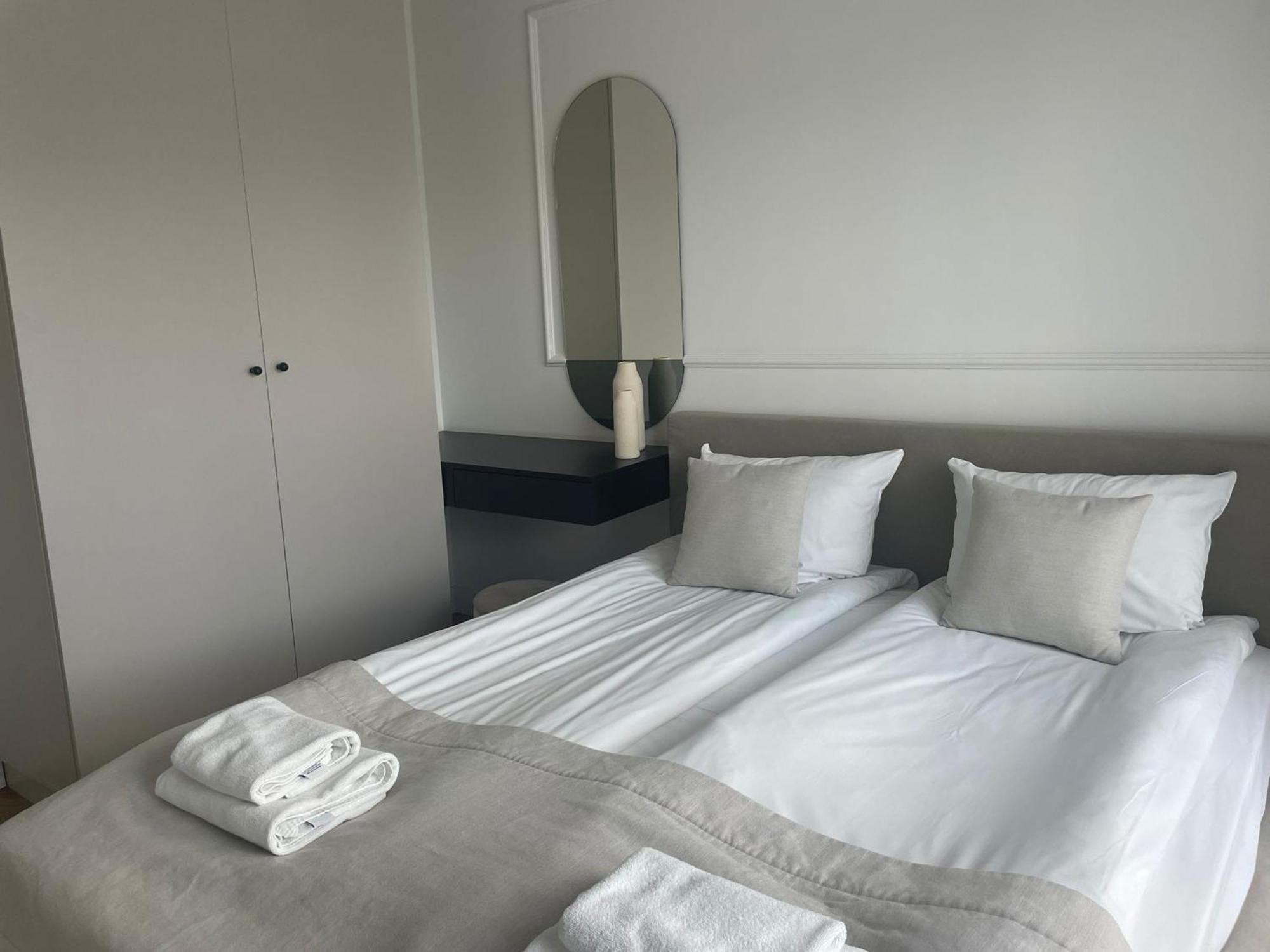Exclusive By Moderna Profit Apartment