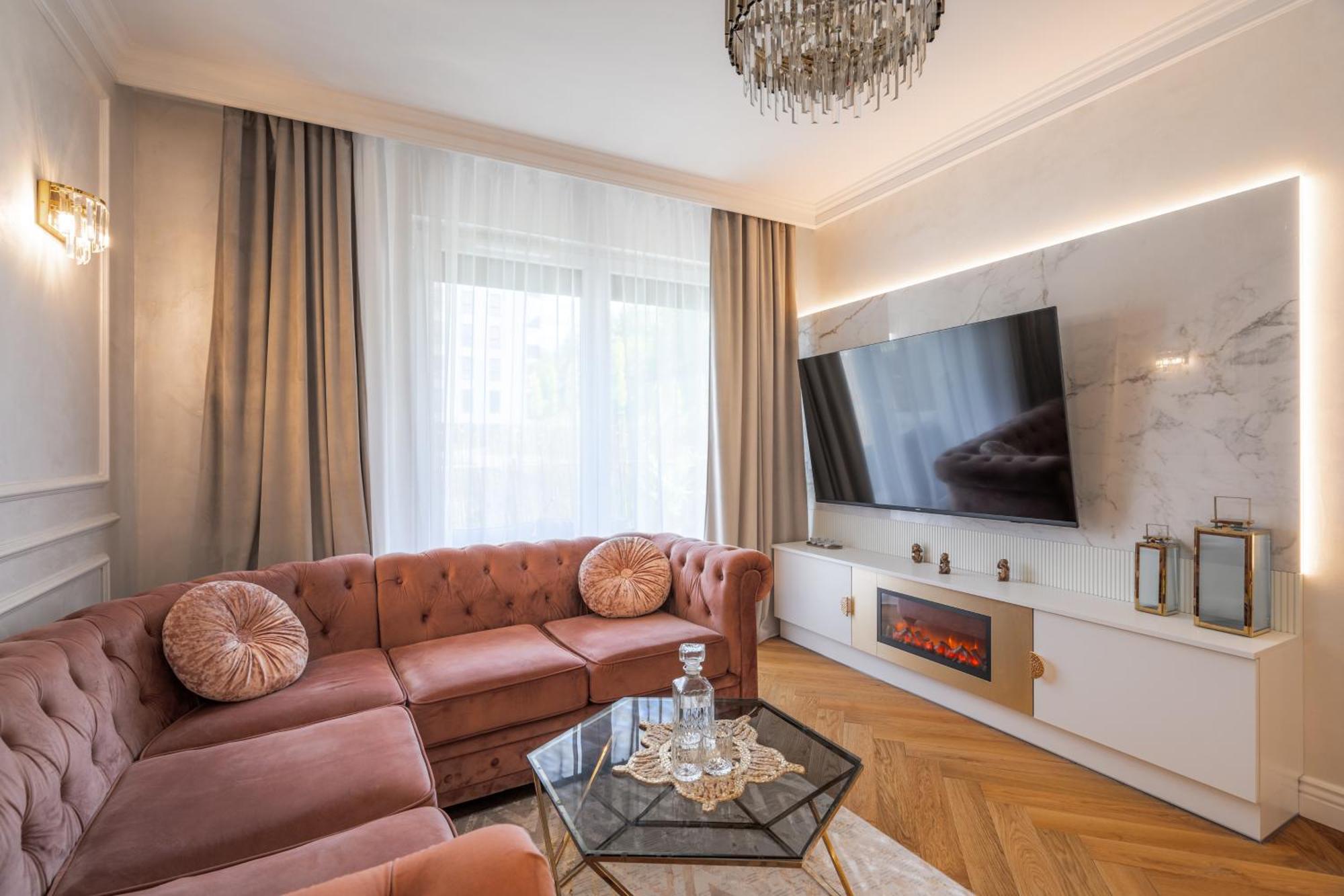 Luxury Gold *