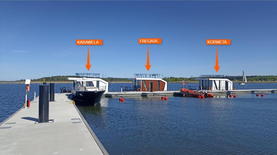 Houseboat - Dom Na Wodzie - Karawela