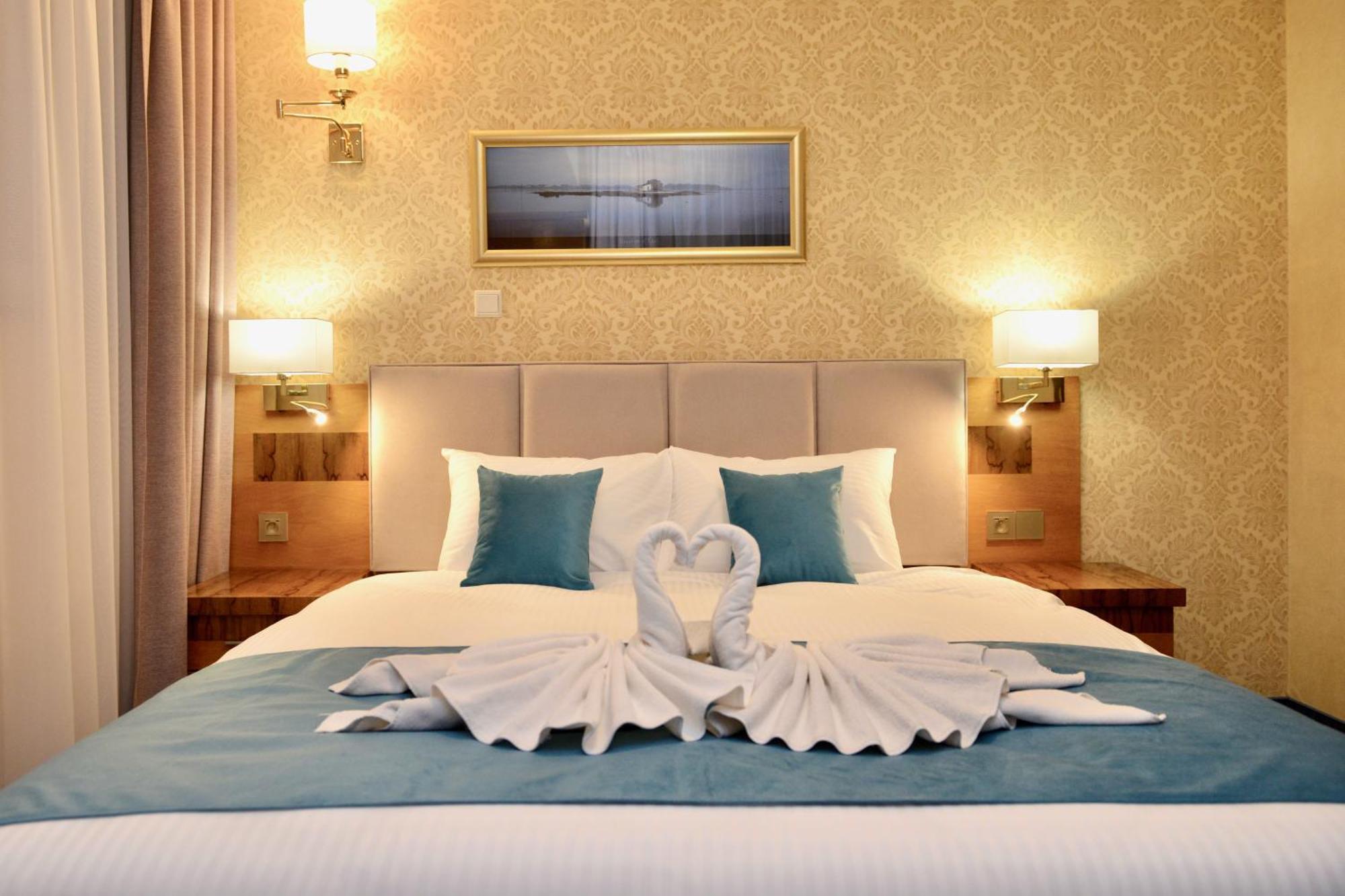 Jess Krolewski Old Town Hotel 3*
